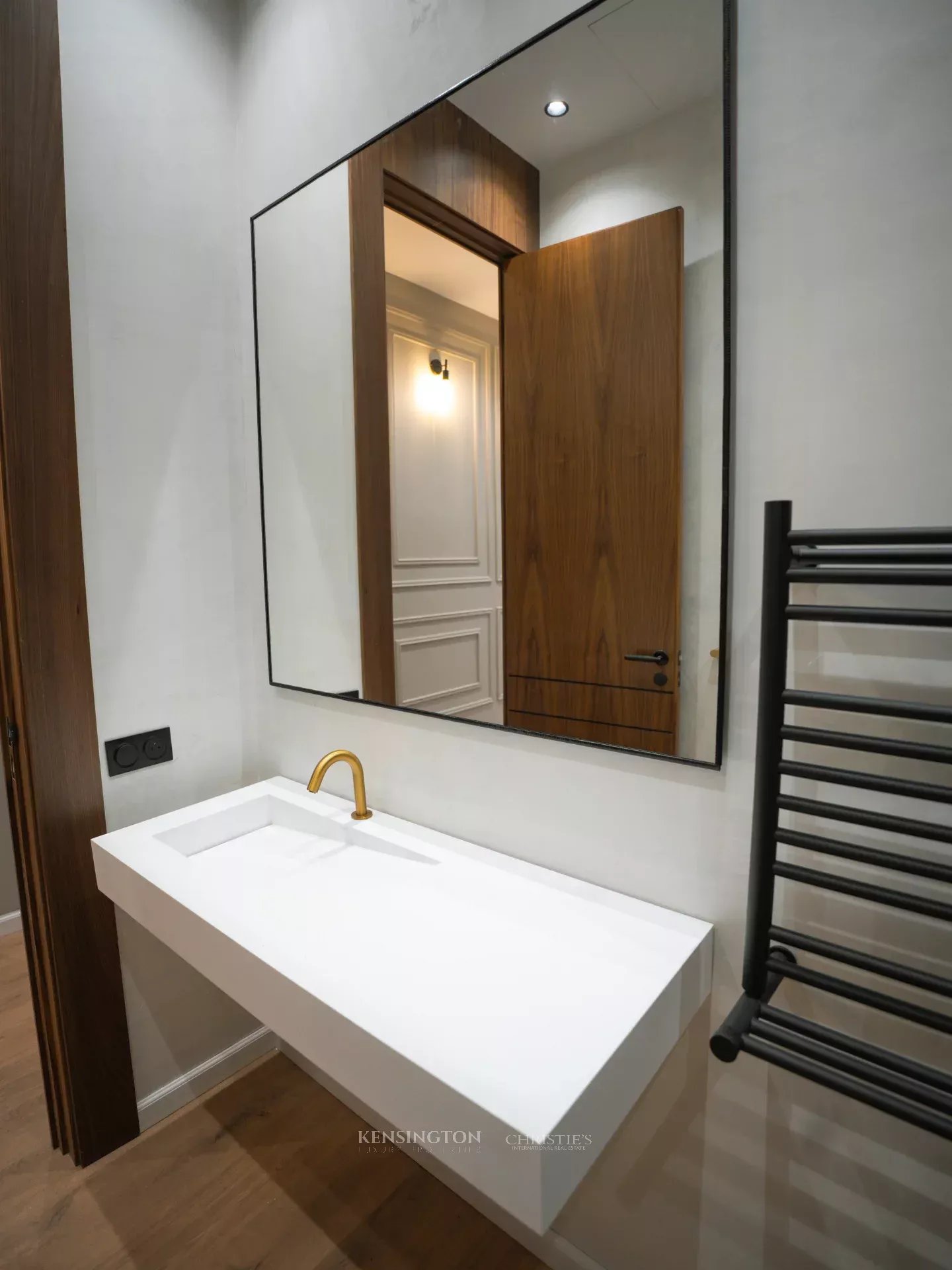 4 Bedroom Villa/Townhouse's Image 42