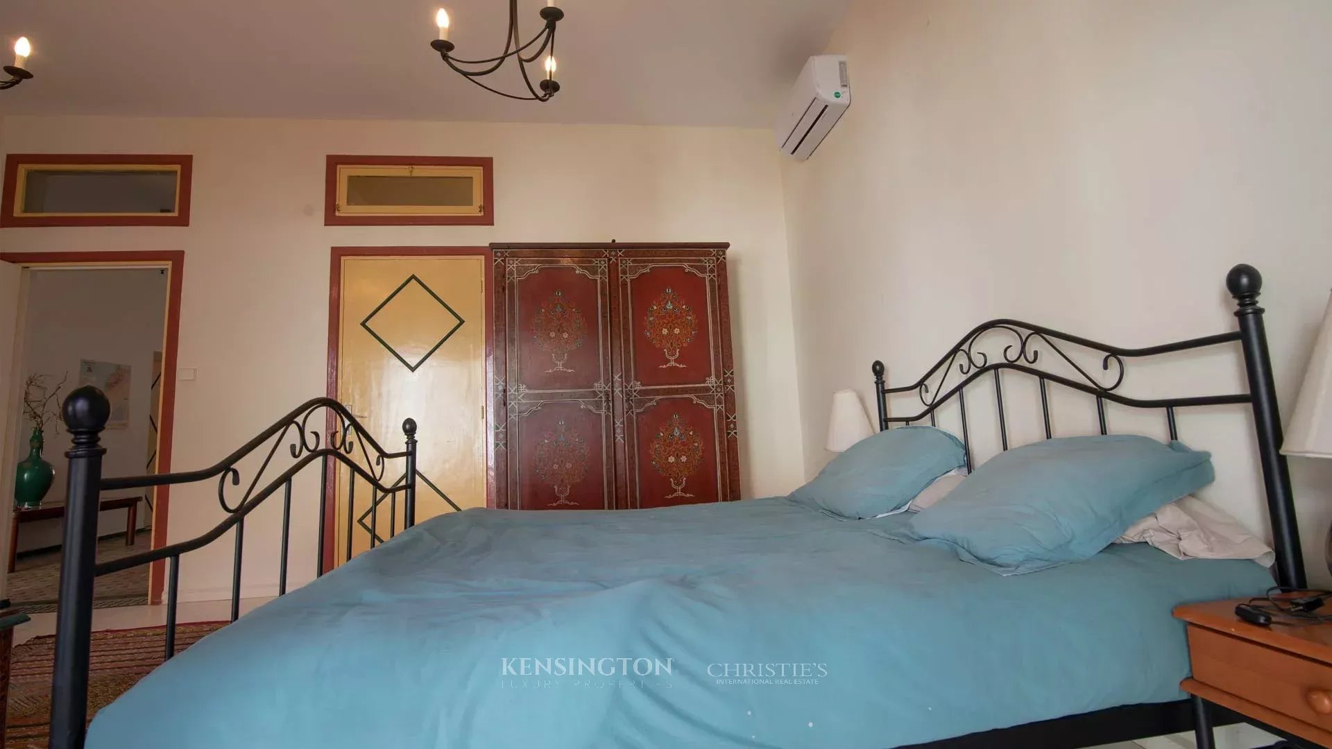 9 Bedroom Villa/Townhouse's Image 13