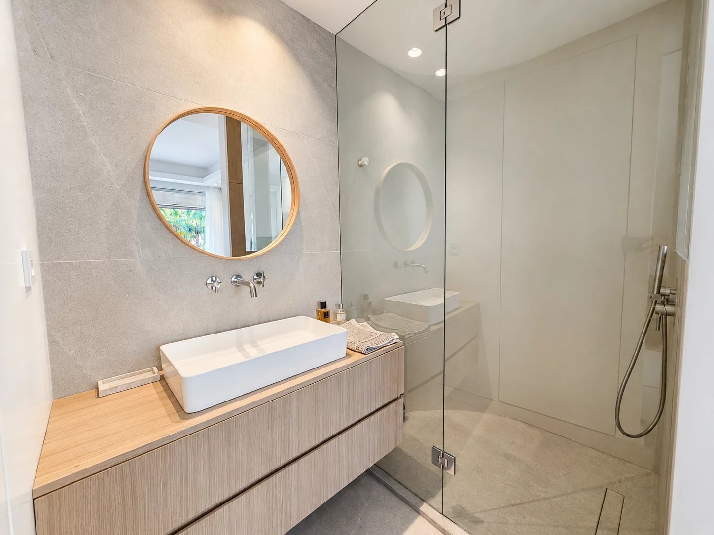 Image of Apartment - 2 Bedrooms for Sale in Alpes-Maritimes-Cannes-France, Image 5