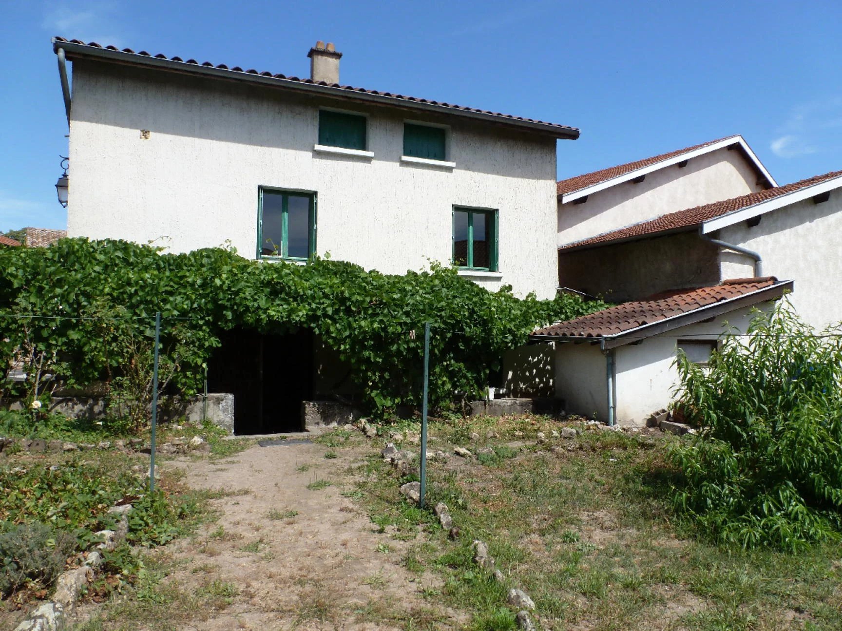 maison de village 80m²  2 chambres avec jardinet