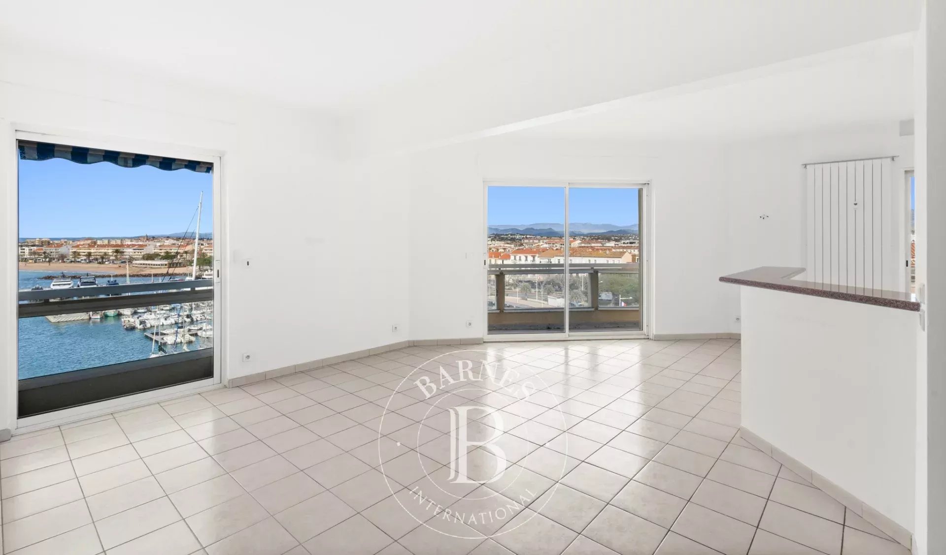 Appartement Saint-Raphaël  -  ref 86690969 (picture 1)