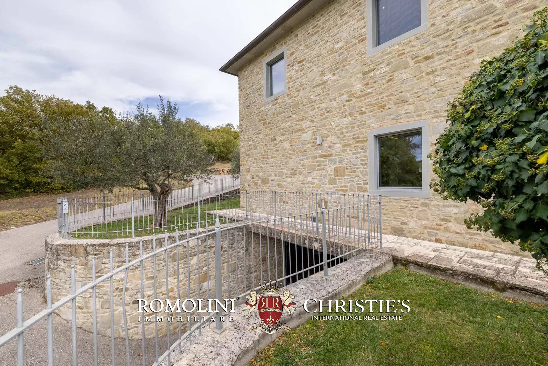 7 Bedroom Villa/Townhouse's Image 118