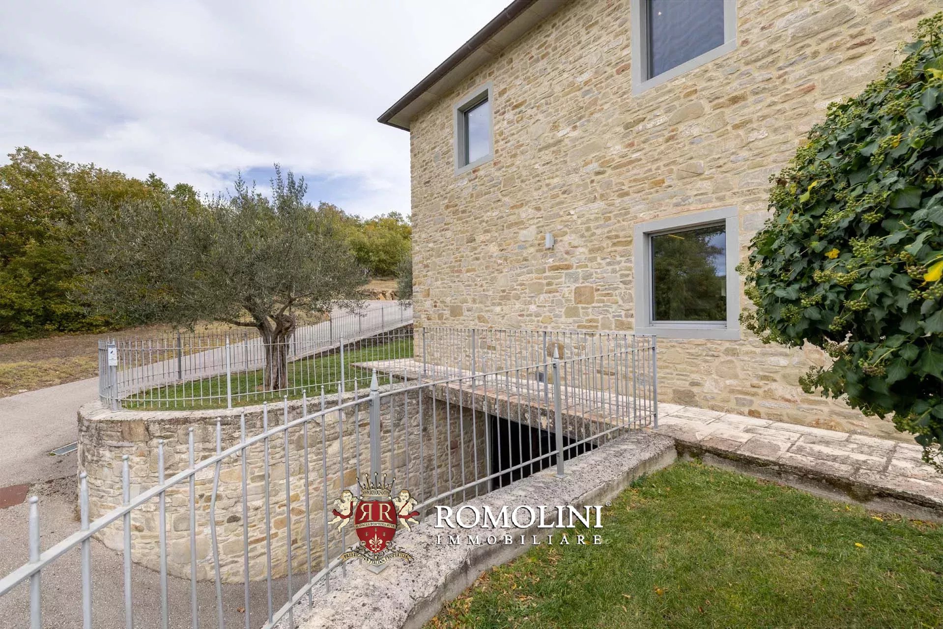 7 Bedroom Villa/Townhouse's Image 118