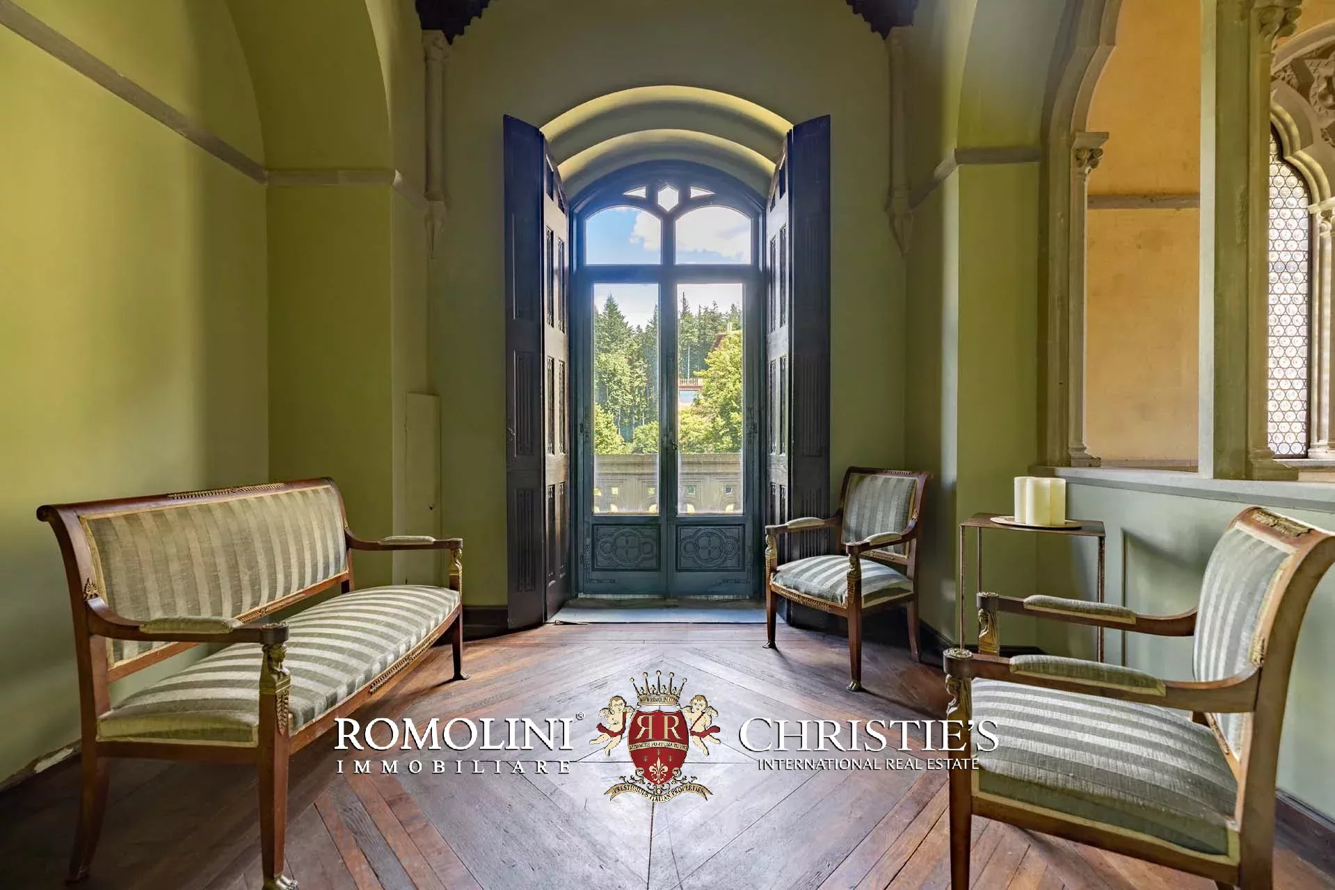 35 Bedroom Chateau's Image 61