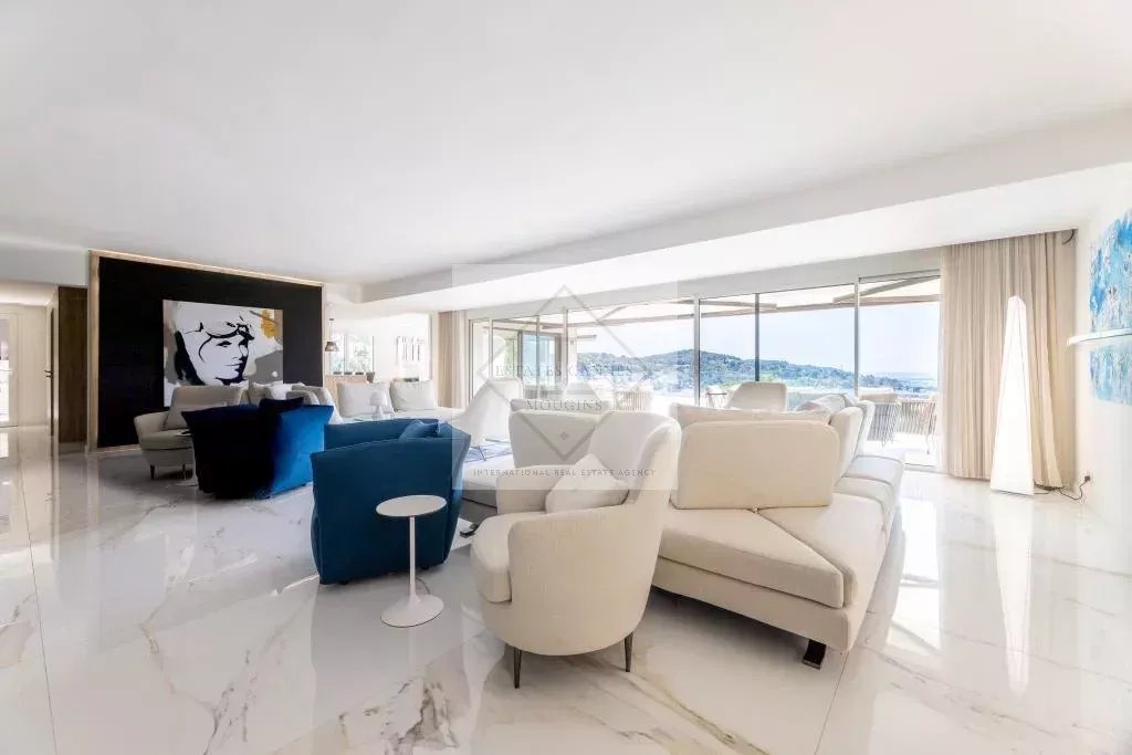 A LOUER VILLA MODERNE VUE MER  / MOUGINS — photo 3