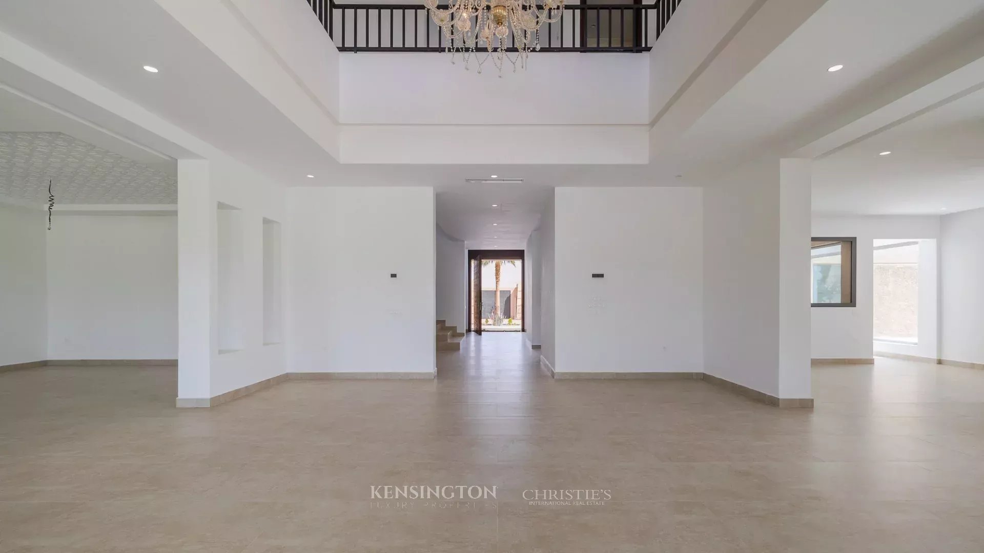 5 Bedroom Villa/Townhouse's Image 6