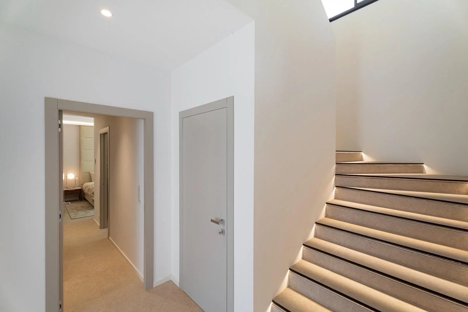 Stunning new built property in the domaine of Terre Blanche - Tourrettes
