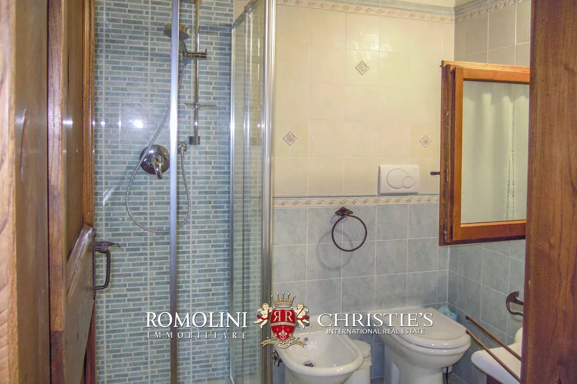 10 Bedroom Villa/Townhouse's Image 70