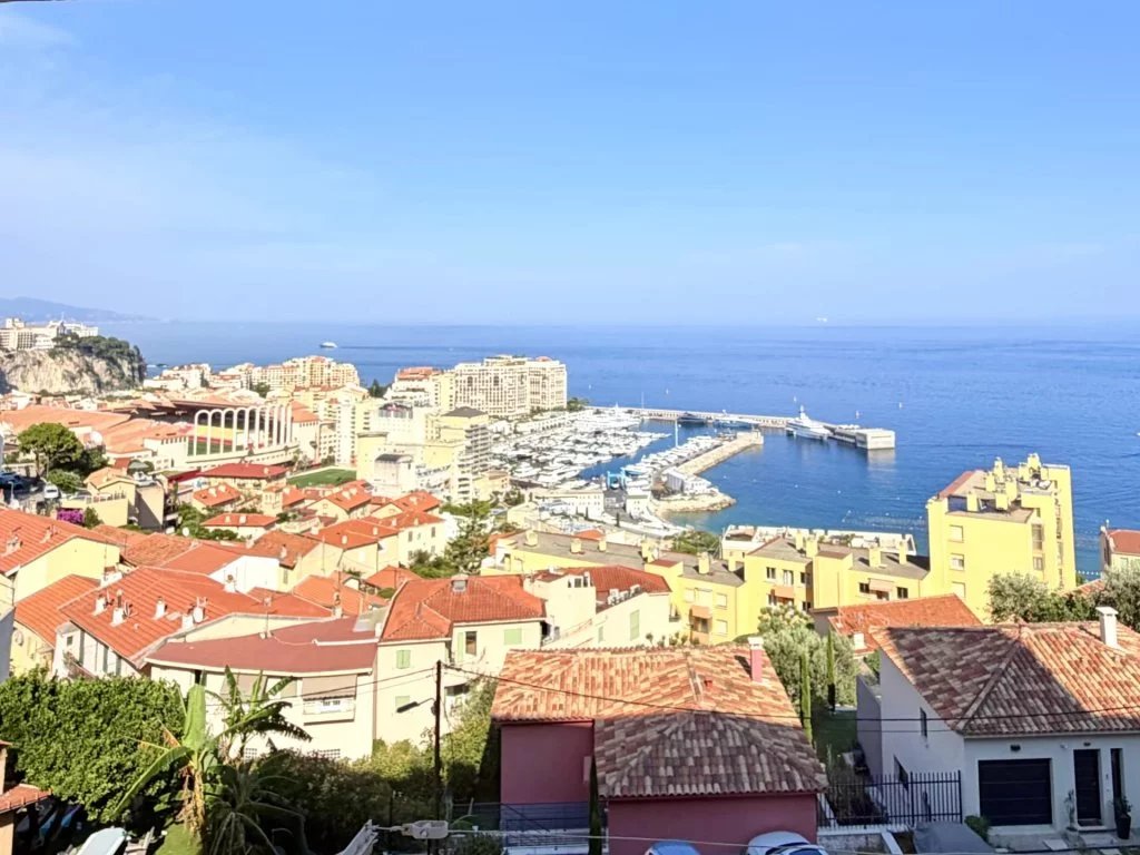 Cap d’Ail – Renovated Two-Bedroom Apartment