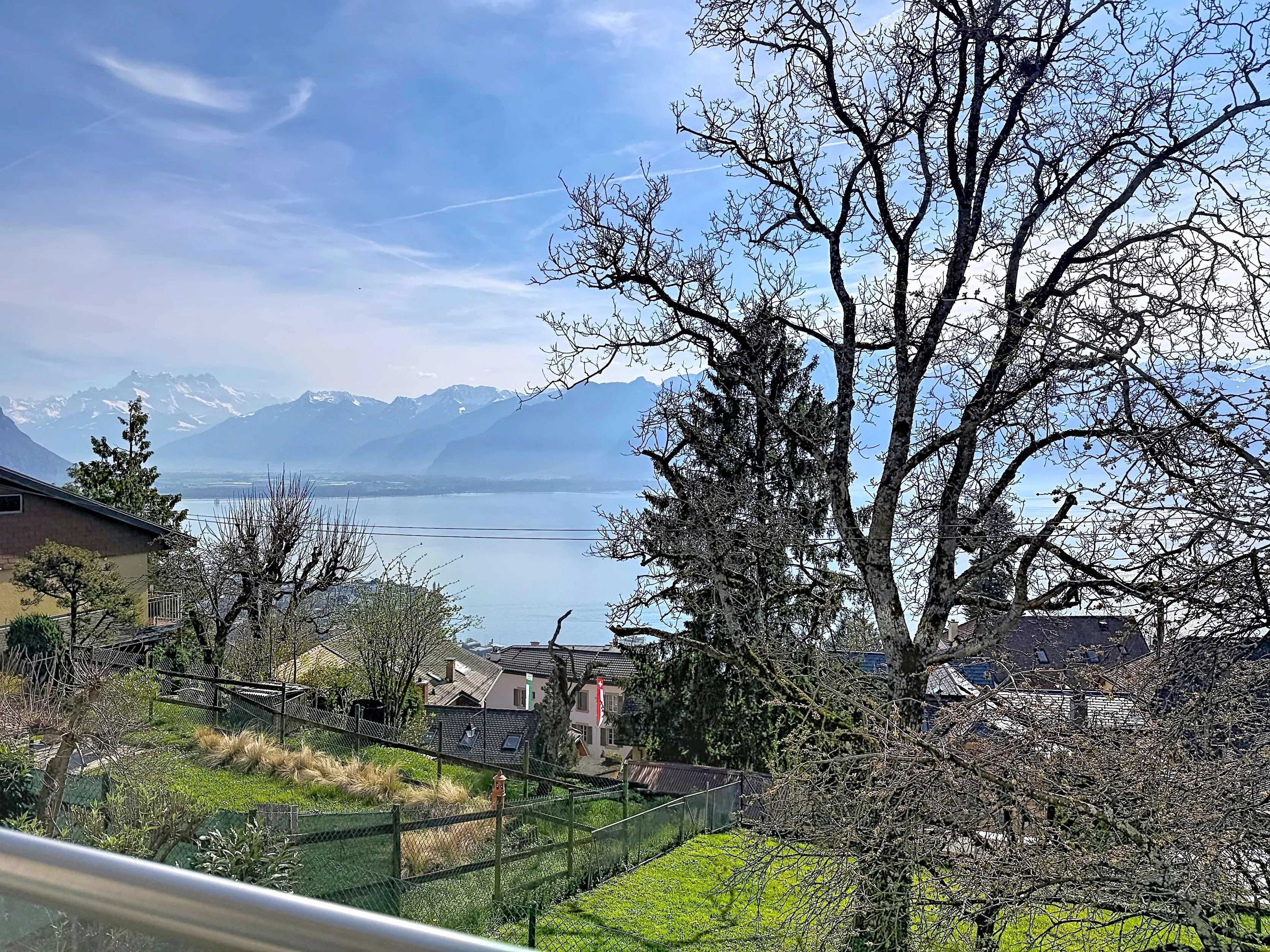 Situation idéale et vue Lac !