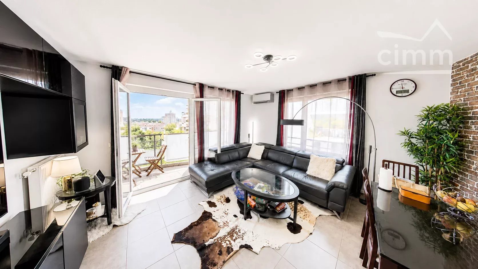 Agence immobilière de 