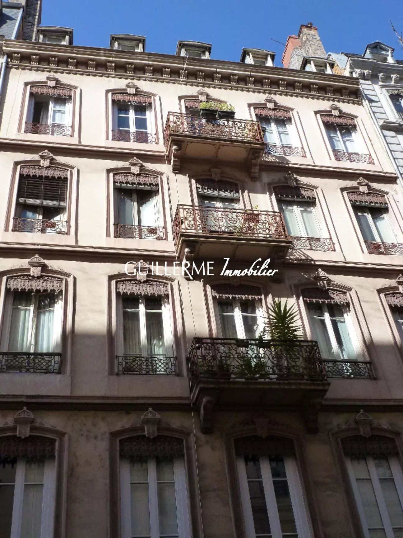 STUDIO 31MÂ² LYON 6 FOCH