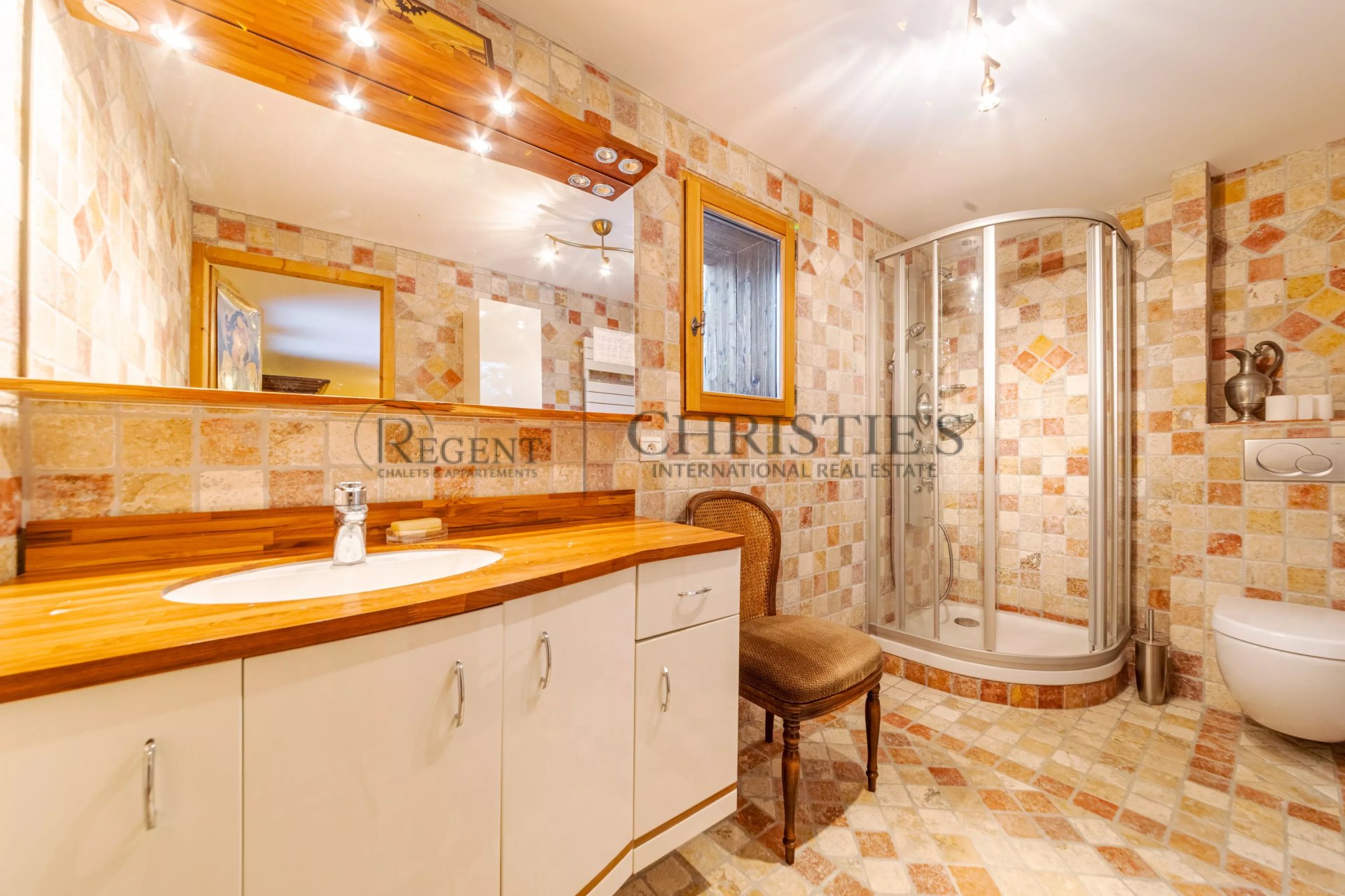 4 Bedroom Villa/Townhouse's Image 16
