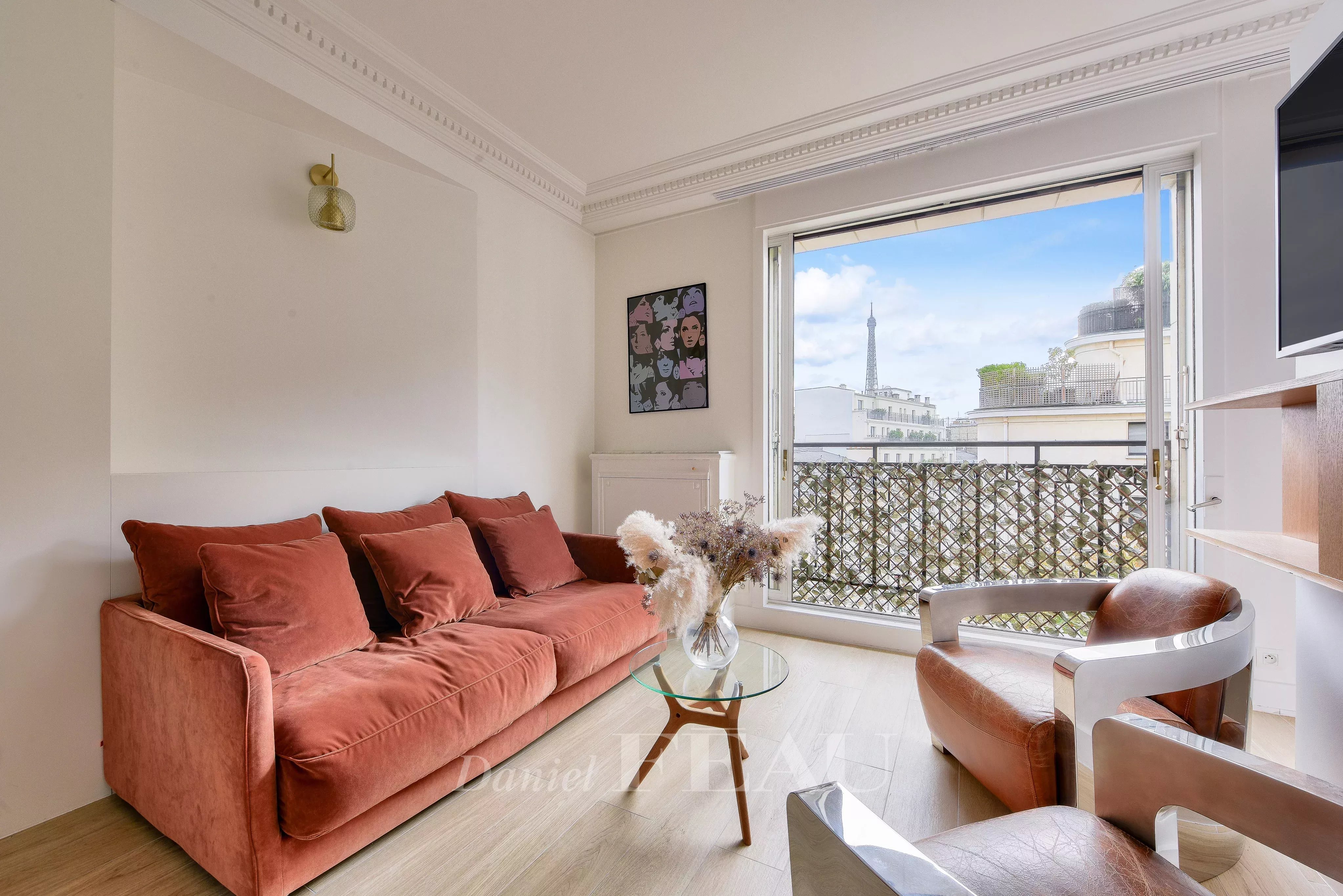 Paris 8th District – A furnished one-bed apartment in a prime location