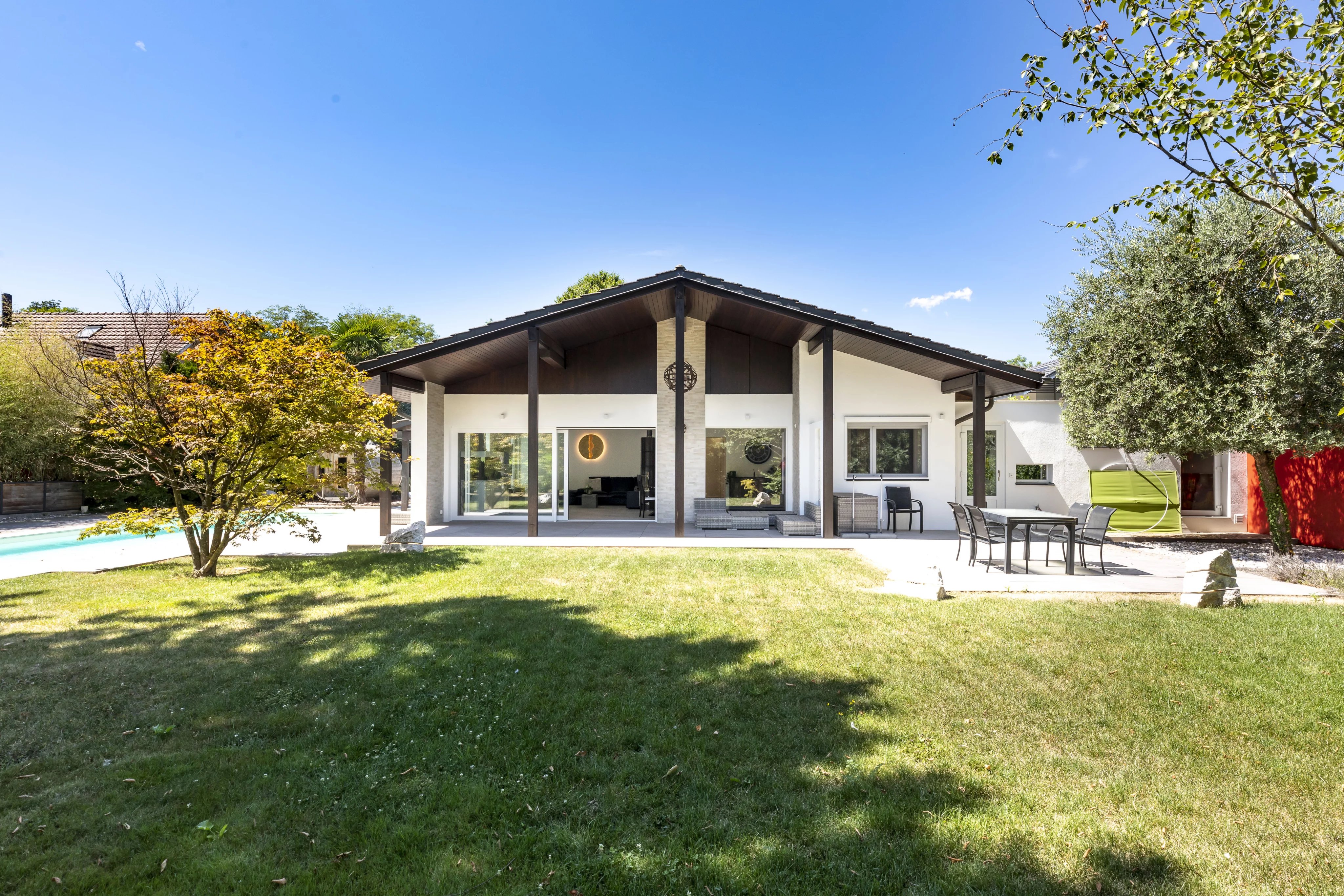 Superbe villa rénovée avec piscine