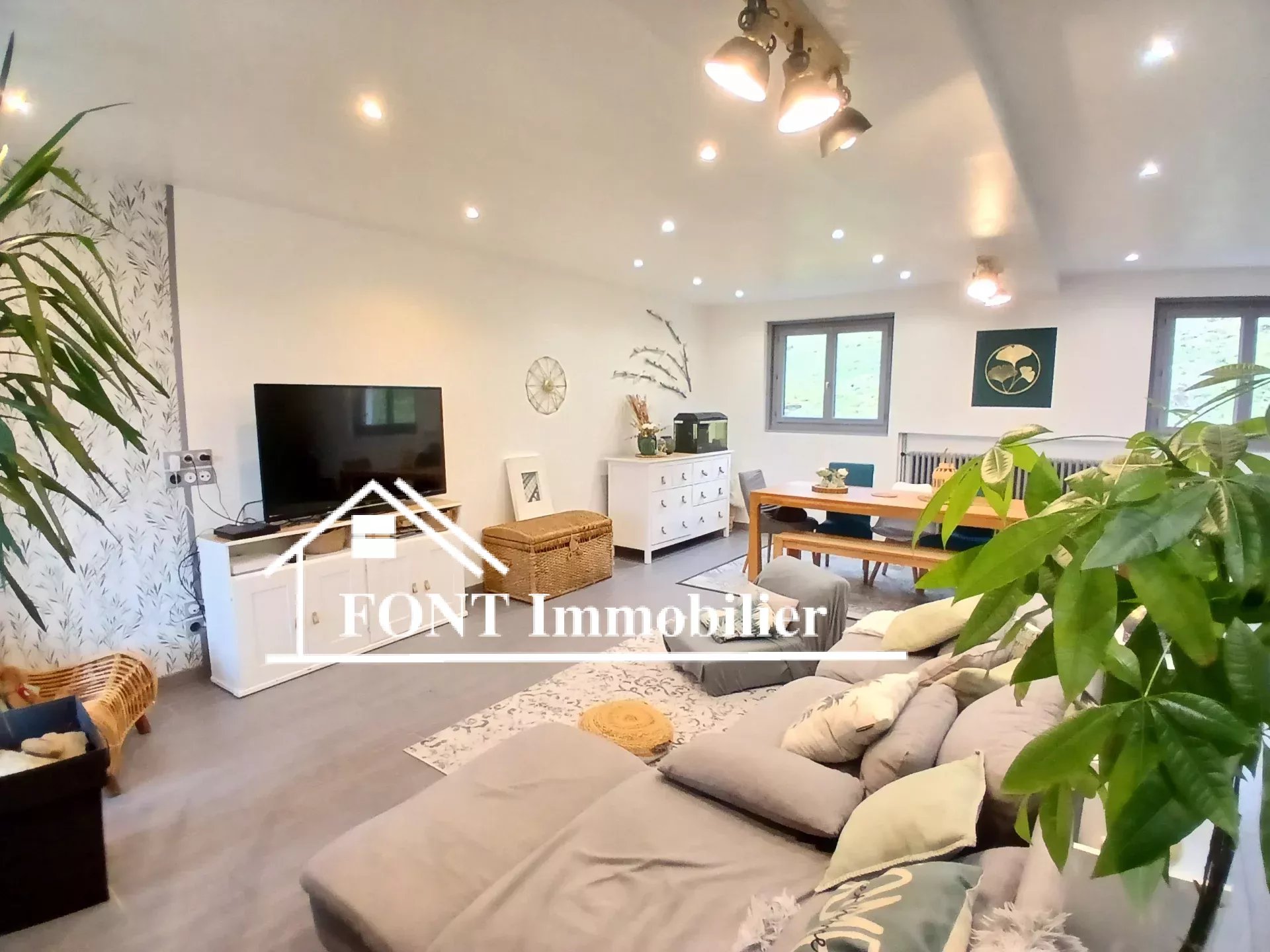 Agence immobilière de 