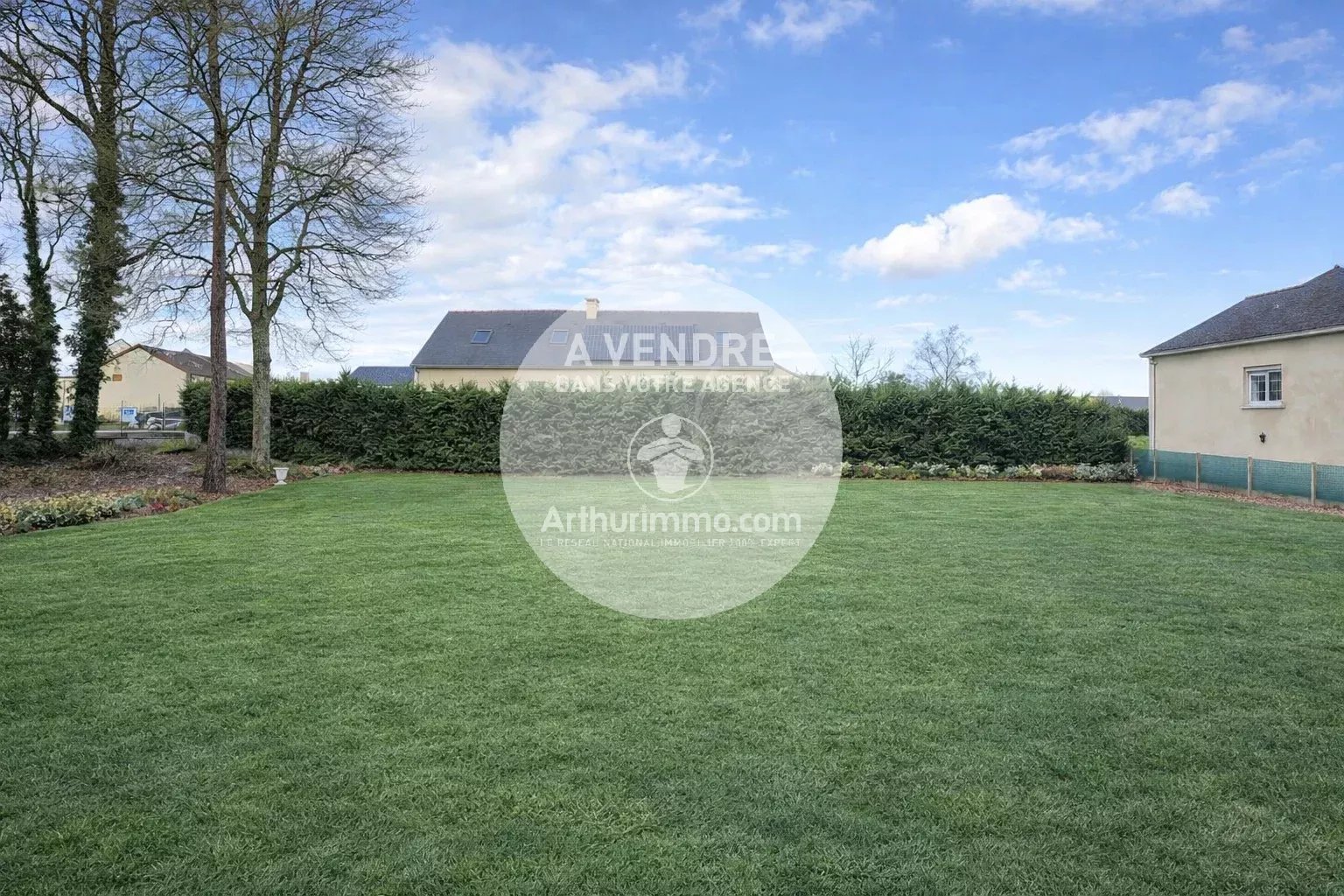 Terrain Petit-Mars centre  UB  429 m² – Cadre verdoyant & proche commerces