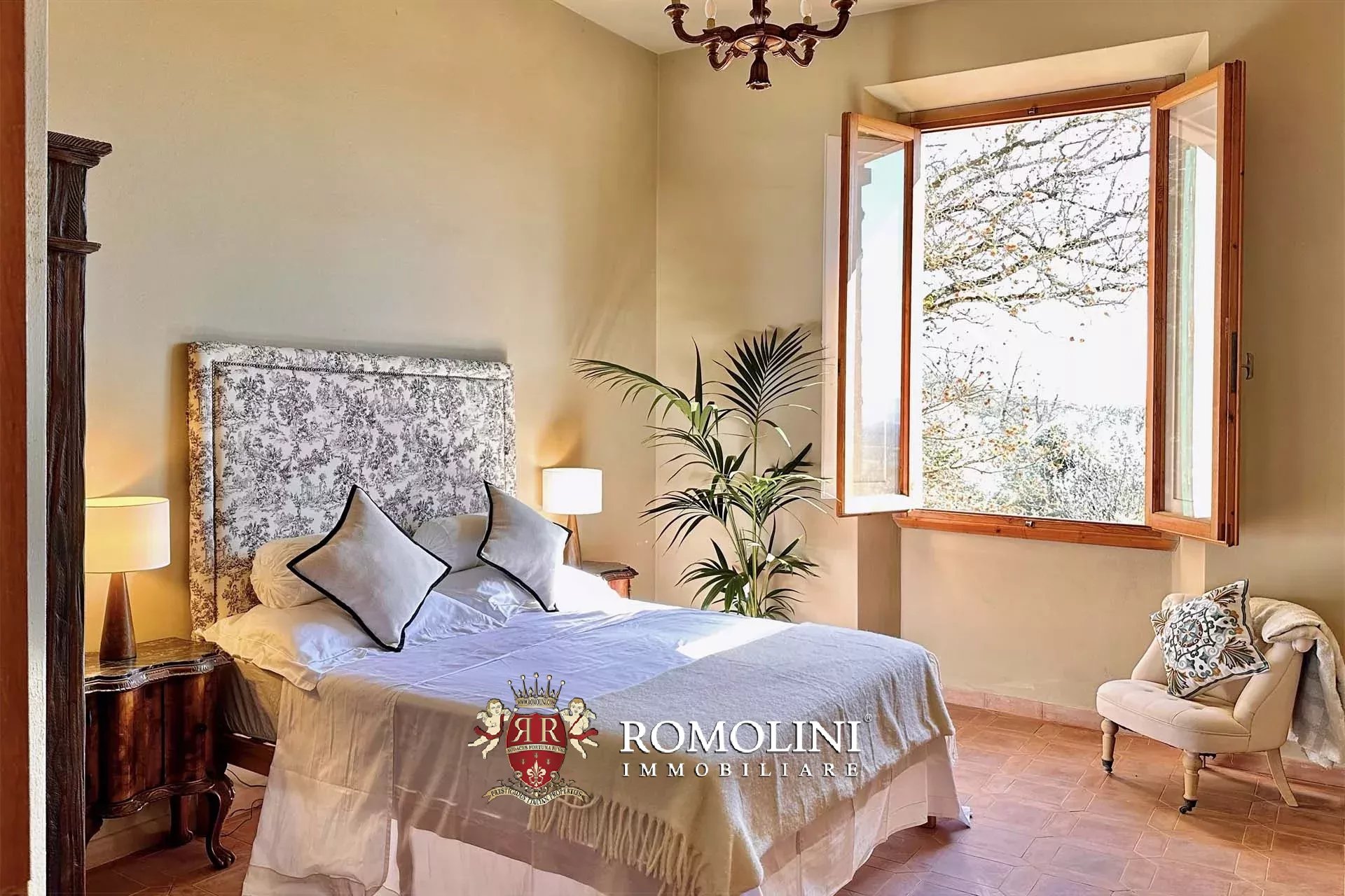 6 Bedroom Villa/Townhouse's Image 30