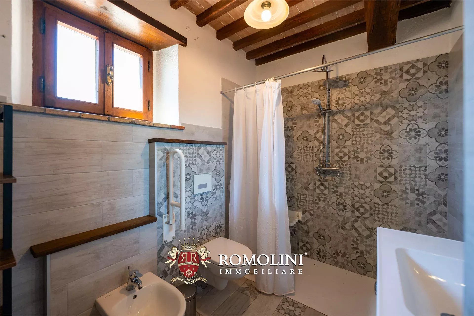 10 Bedroom Villa/Townhouse's Image 53