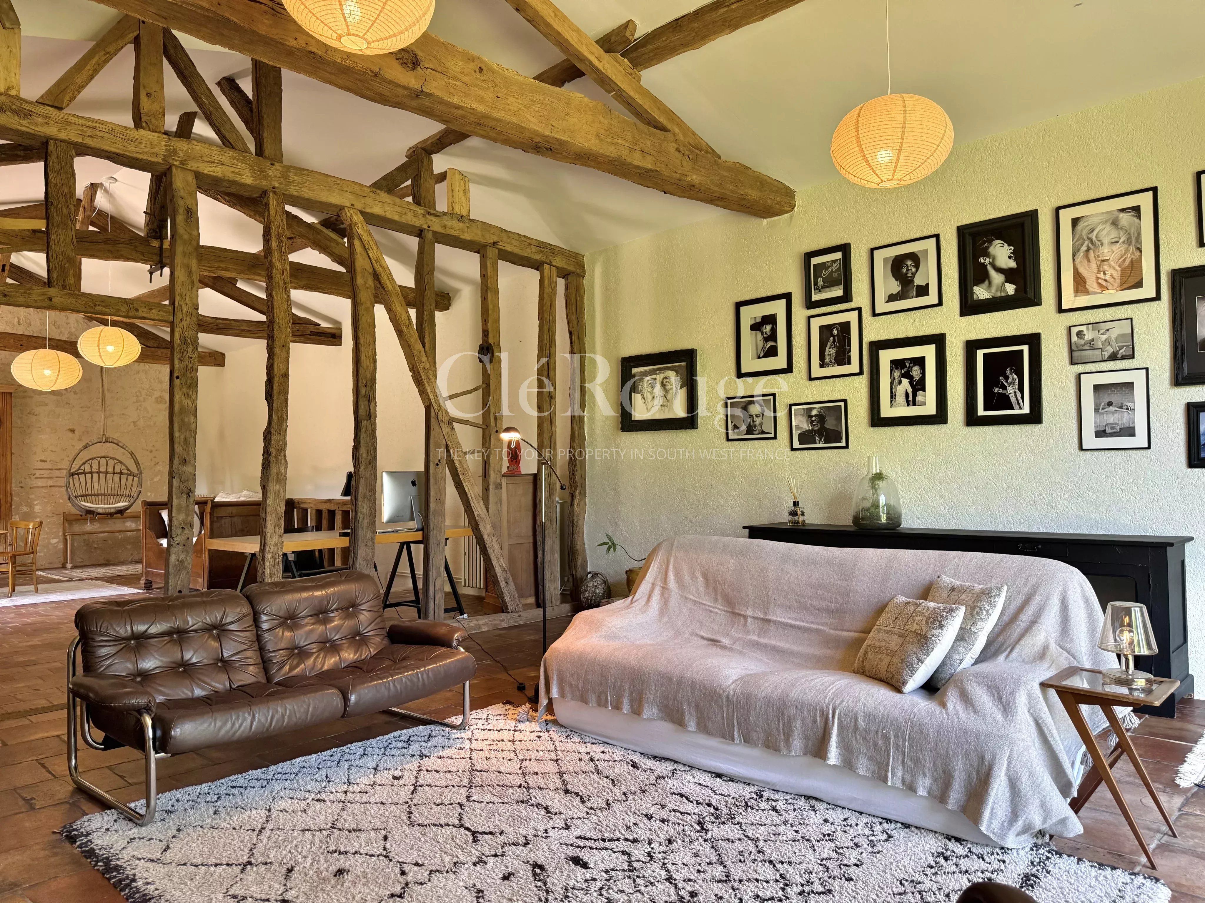 Close to Sainte-Foy-la-Grande – Stunning riverside property on the Dordogne