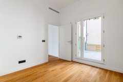Cannes old port apartment in a renovated and secure building — photo 4 of 7