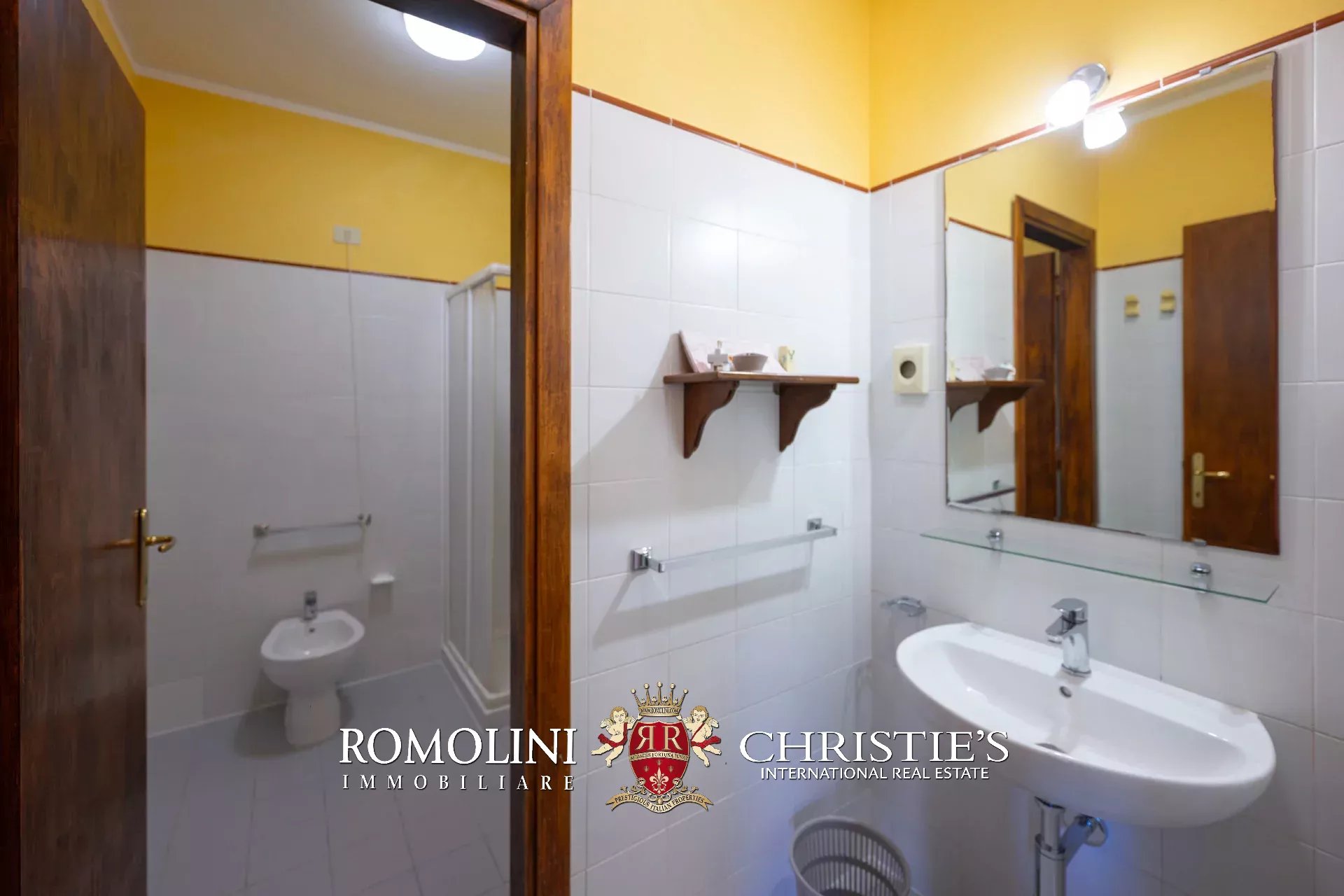 21 Bedroom Villa/Townhouse's Image 47