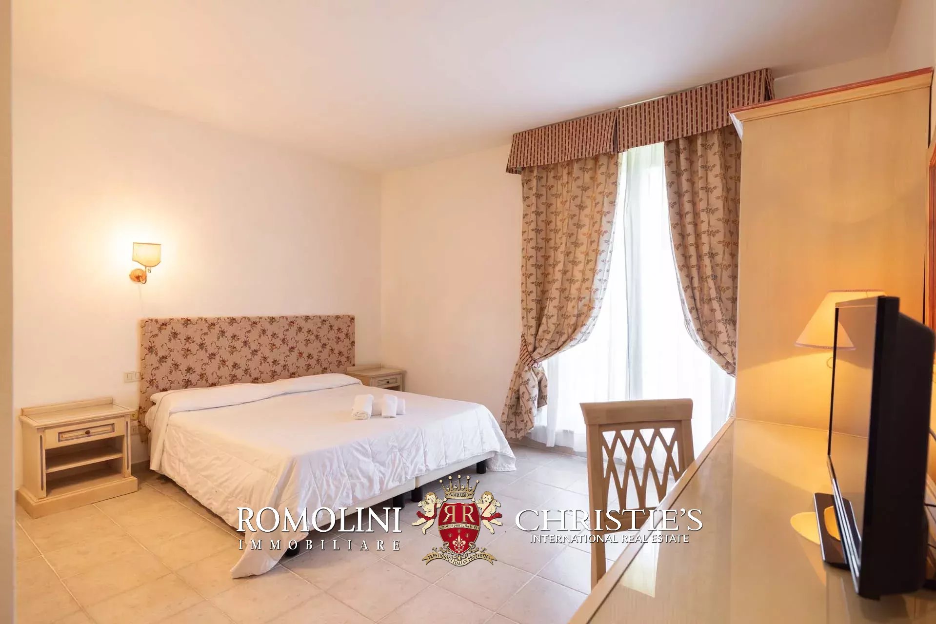 108 Bedroom Villa/Townhouse's Image 51