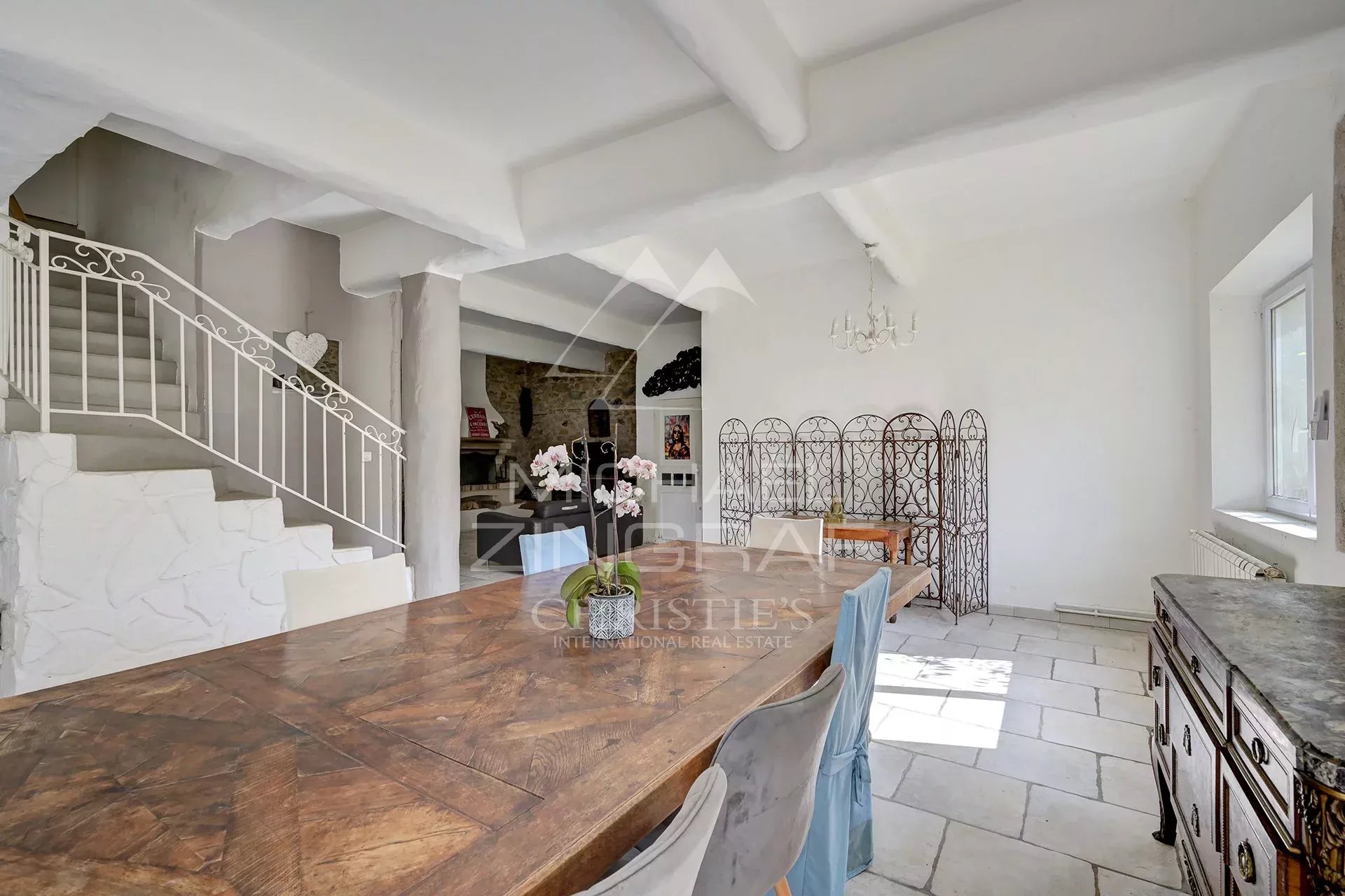 7 Bedroom Villa/Townhouse's Image 20