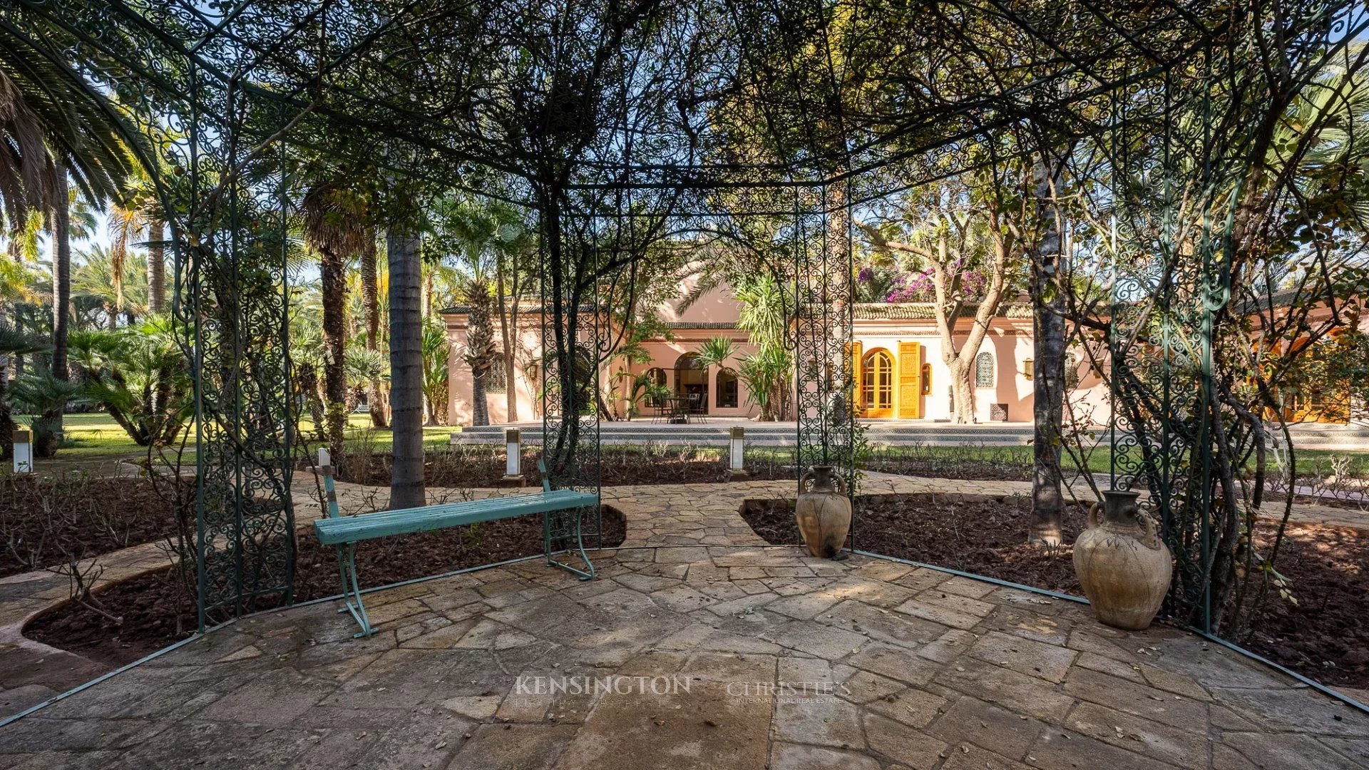 6 Bedroom Villa/Townhouse's Image 67