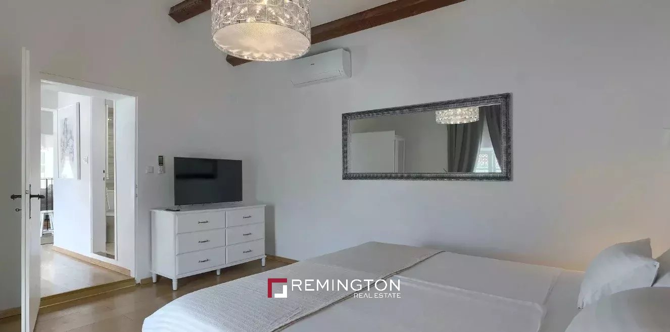5 Bedroom Villa/Townhouse's Image 24