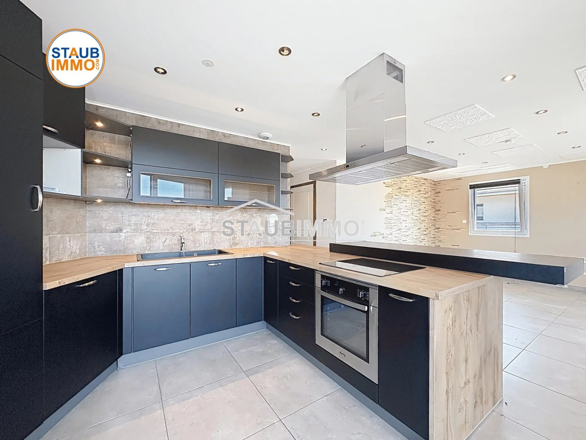 Blotzheim, Attique de 91 m² avec une grande terrasse de 74 m²