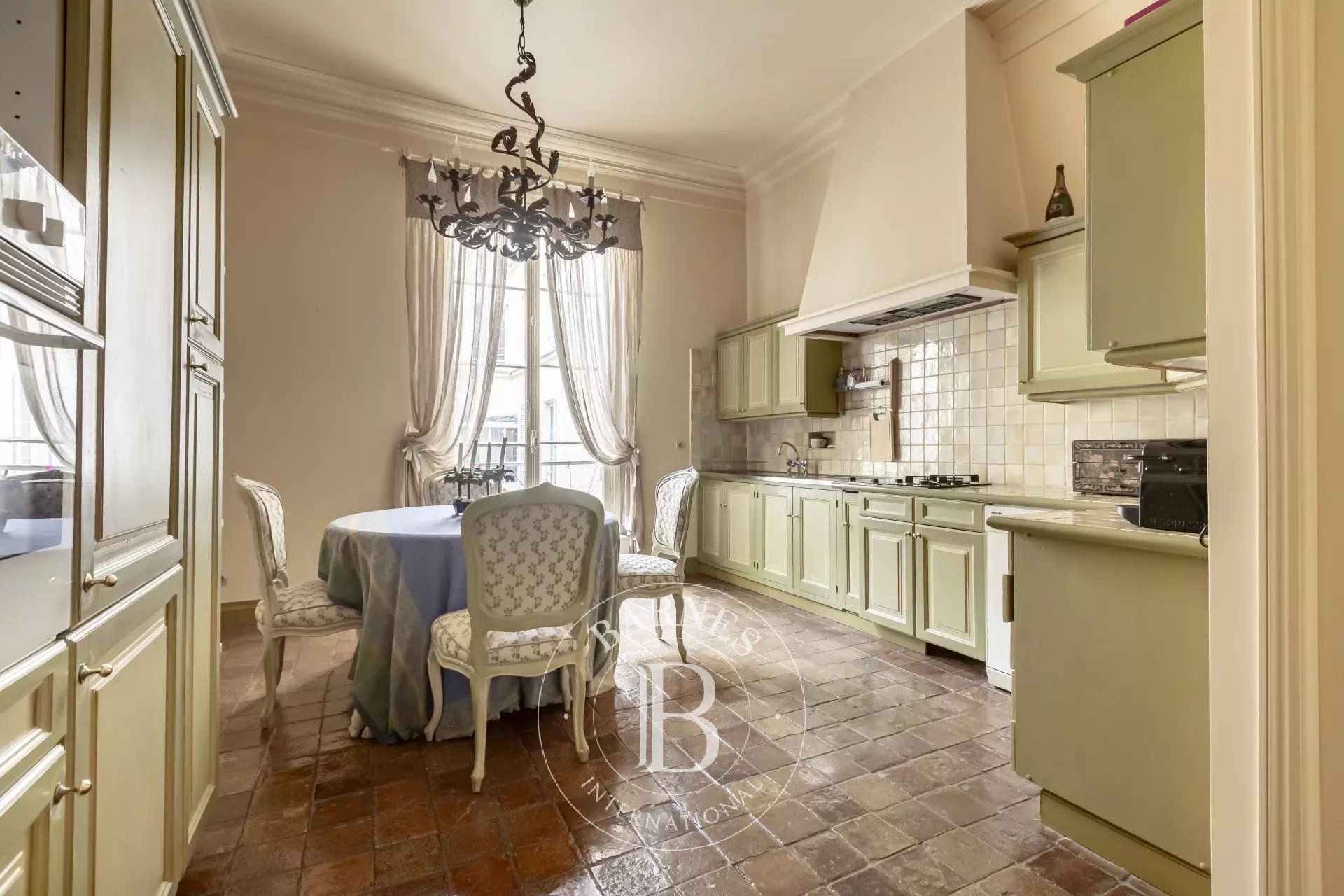 Daire Paris 8ème - picture 14