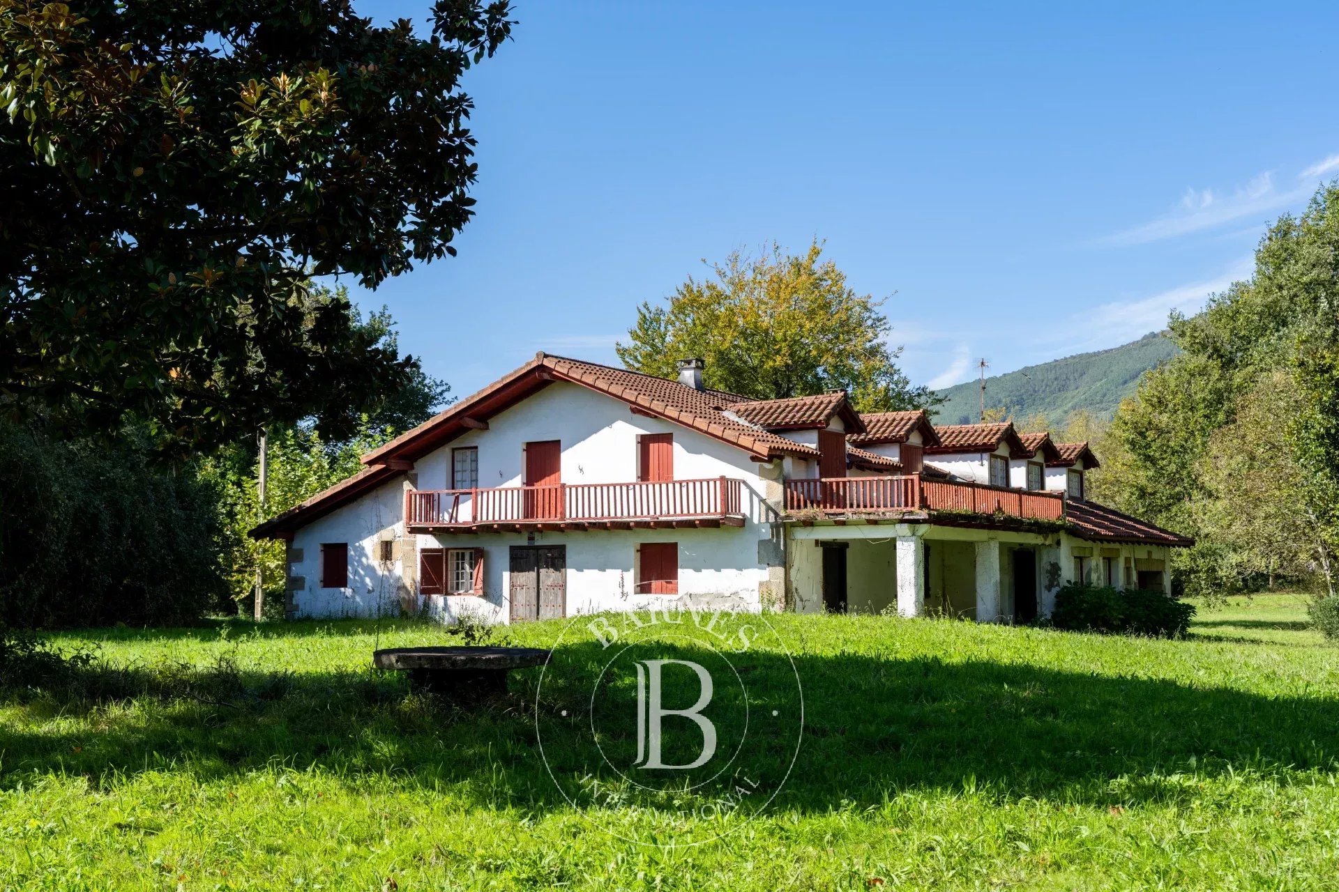 IRÚN - Casa vasca con encanto rodeada de naturaleza