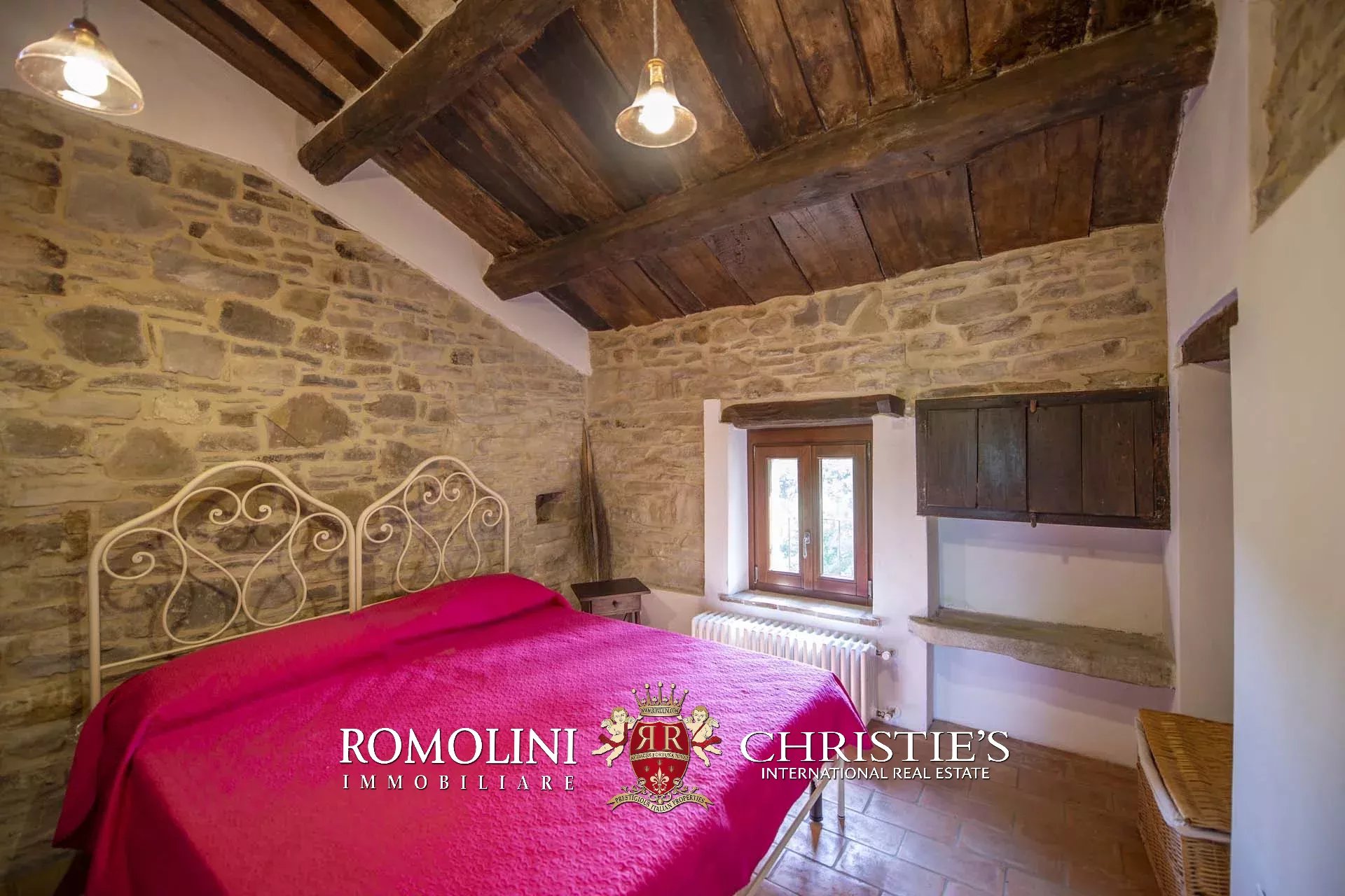 11 Bedroom Villa/Townhouse's Image 39