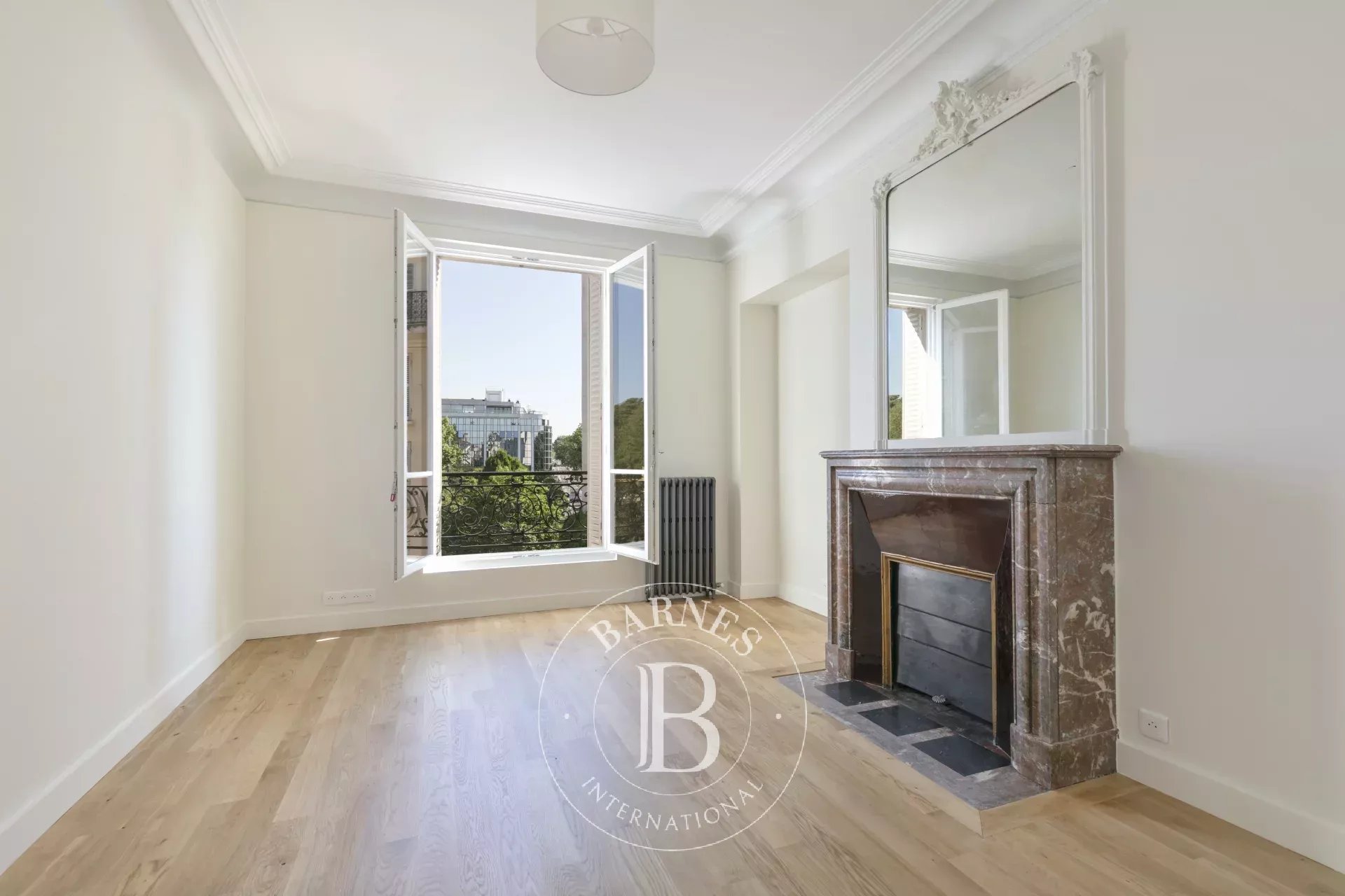 Daire Paris 10ème - picture 10