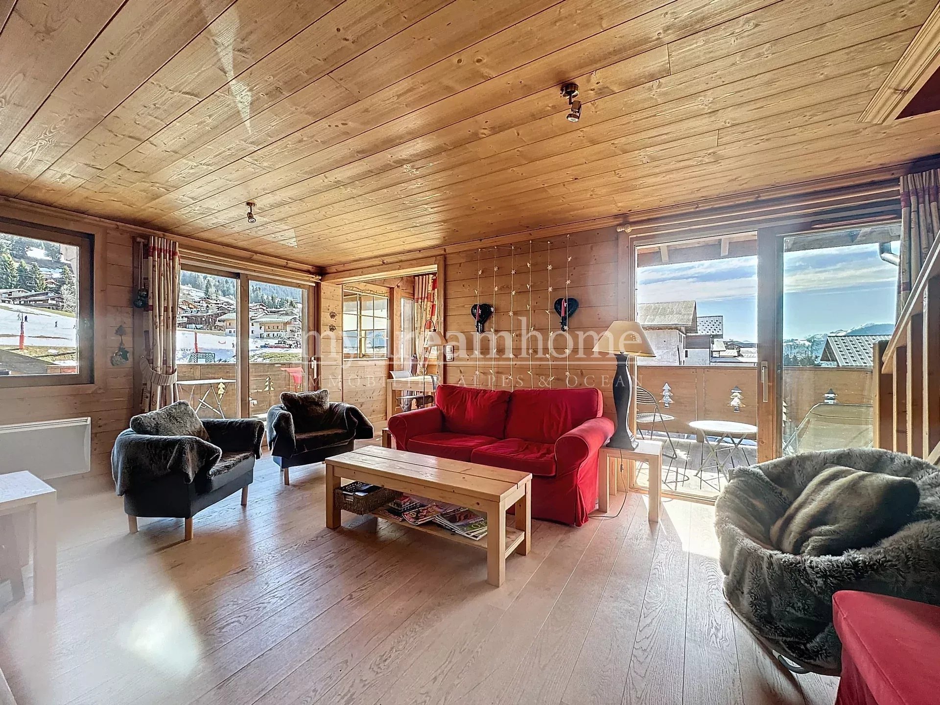 Exclusivité : Duplex de 3 chambres avec vue magnifique dans le centre de Crest-Voland (73590)