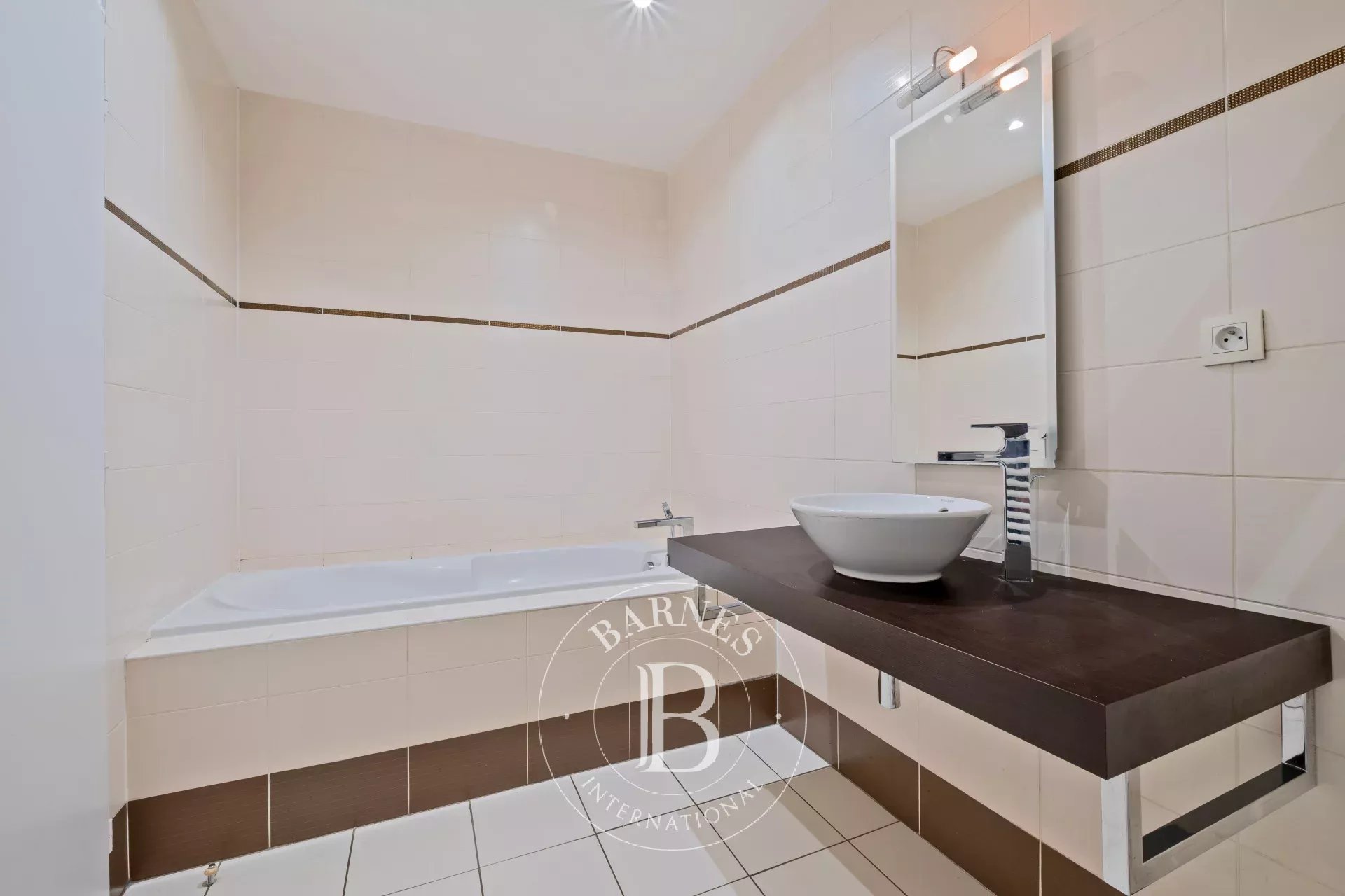 Daire Bordeaux - picture 16