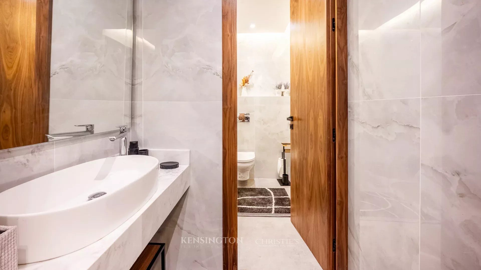 4 Bedroom Villa/Townhouse's Image 26