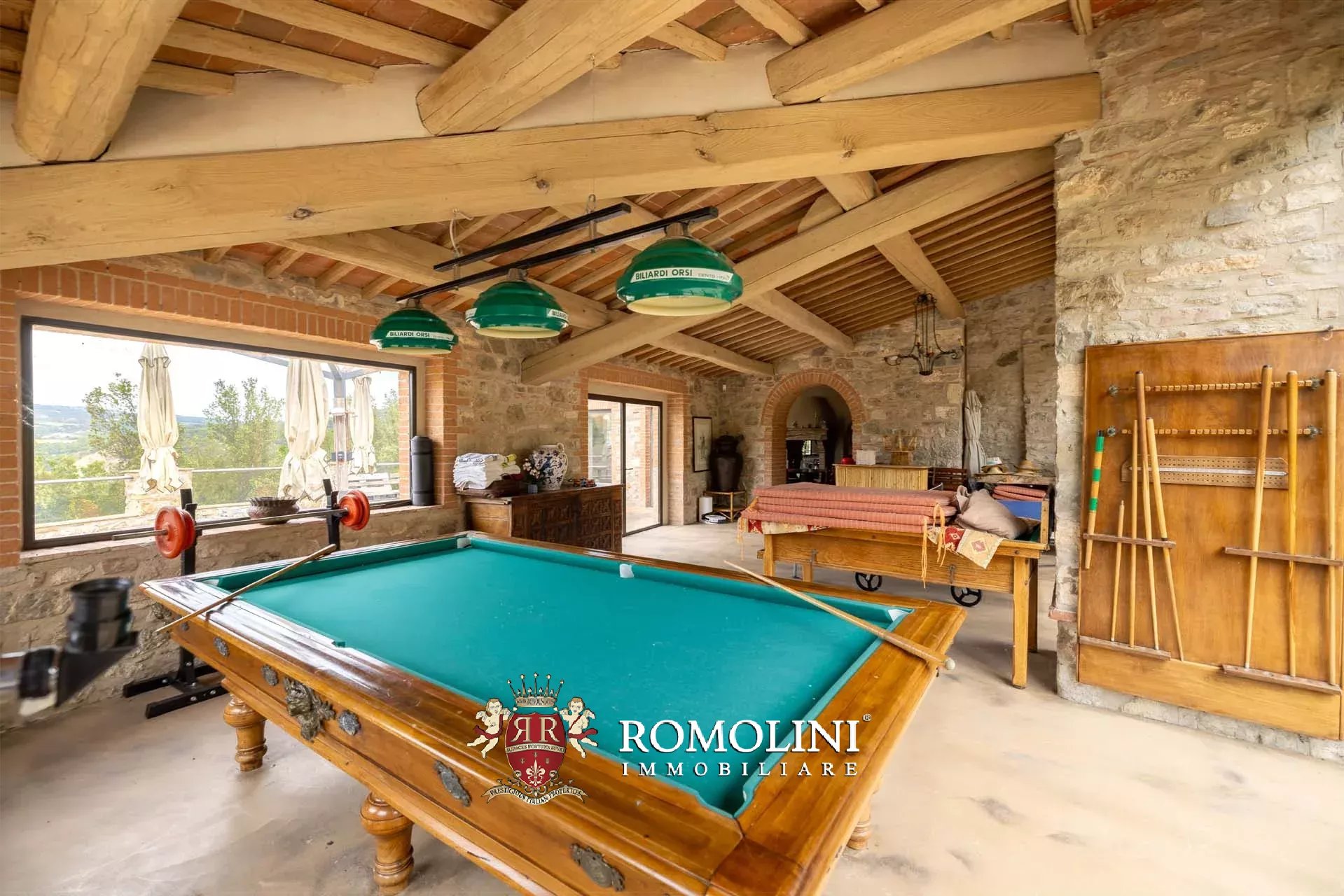 7 Bedroom Villa/Townhouse's Image 27
