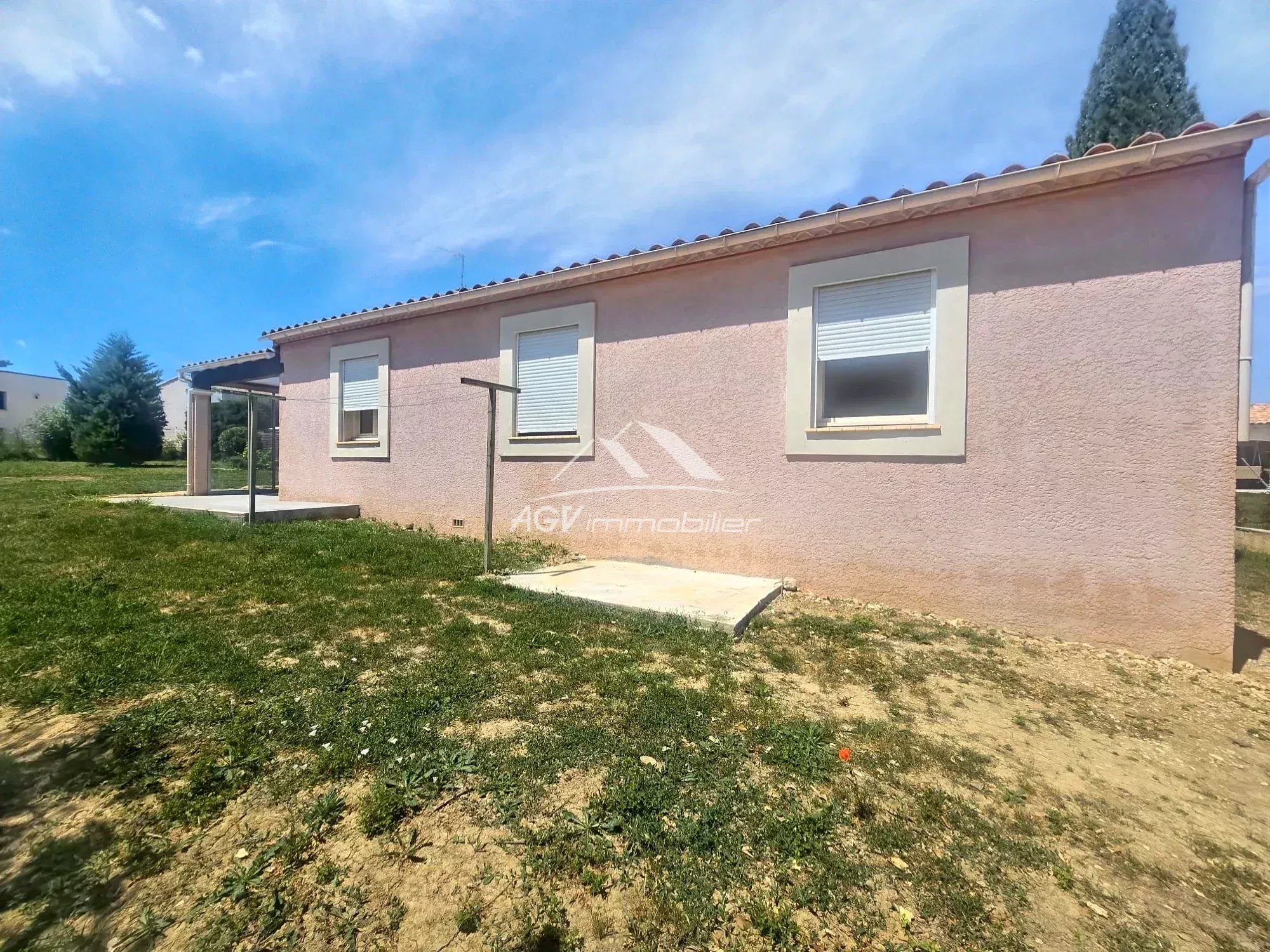 Maison de plain-pied, 3 chambres, garage