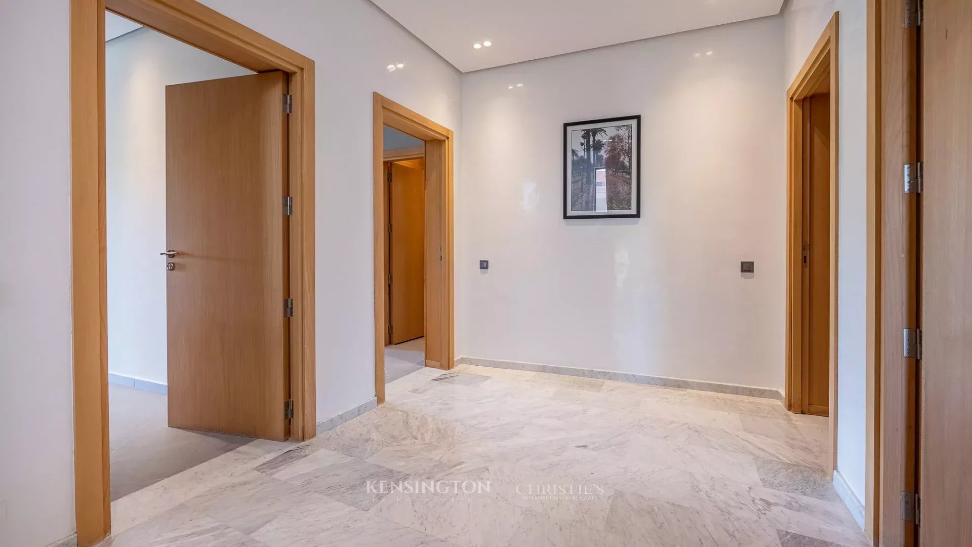 6 Bedroom Villa/Townhouse's Image 25