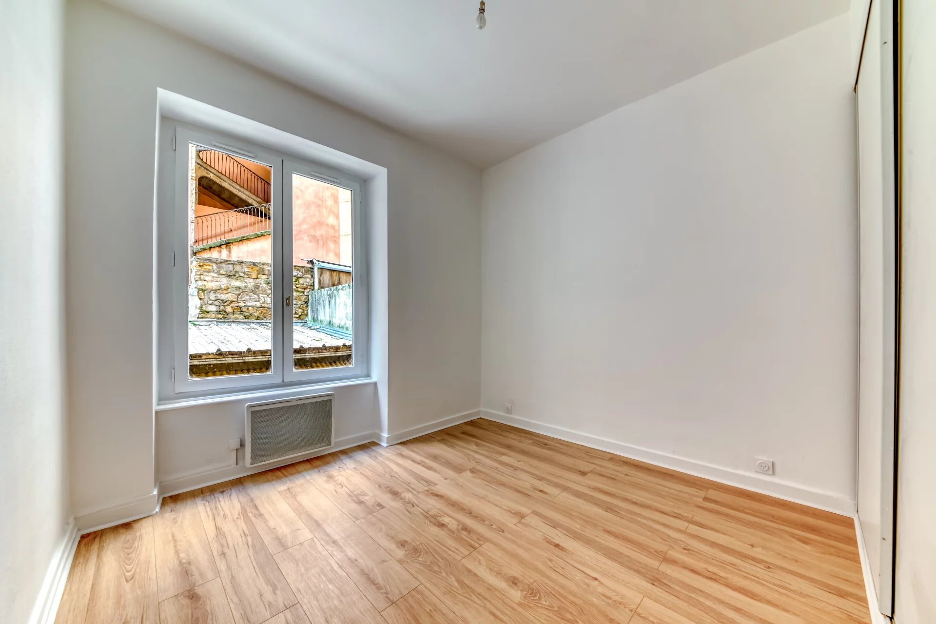 85937074 Vente Lyon 1er