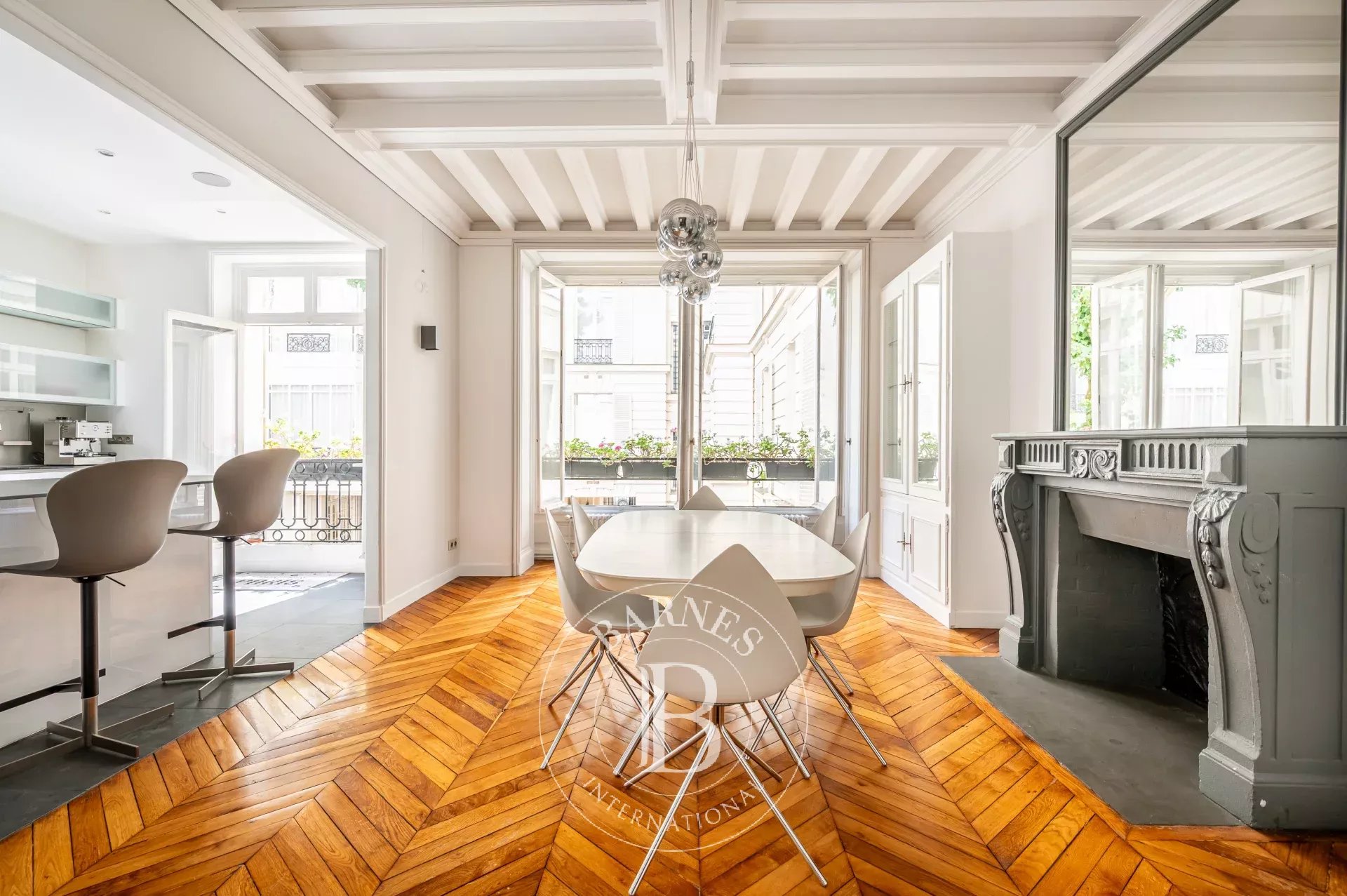 Paris  - Apartment 3 Bedrooms - picture 6
