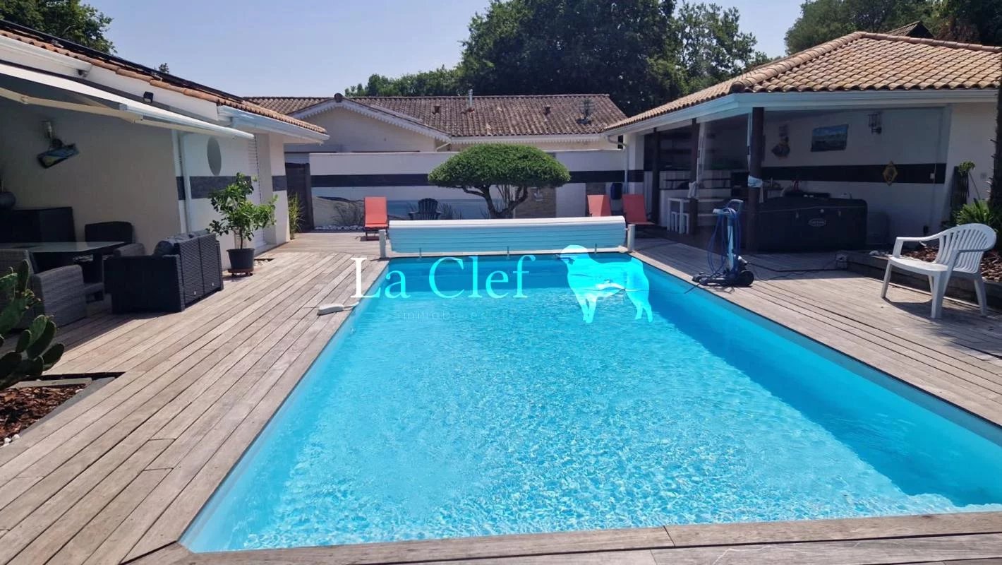 GUJAN-MESTRAS VILLA 140 M² 4 CHAMBRES PISCINE JACCUZI GARAGE TERRAIN  787 M²