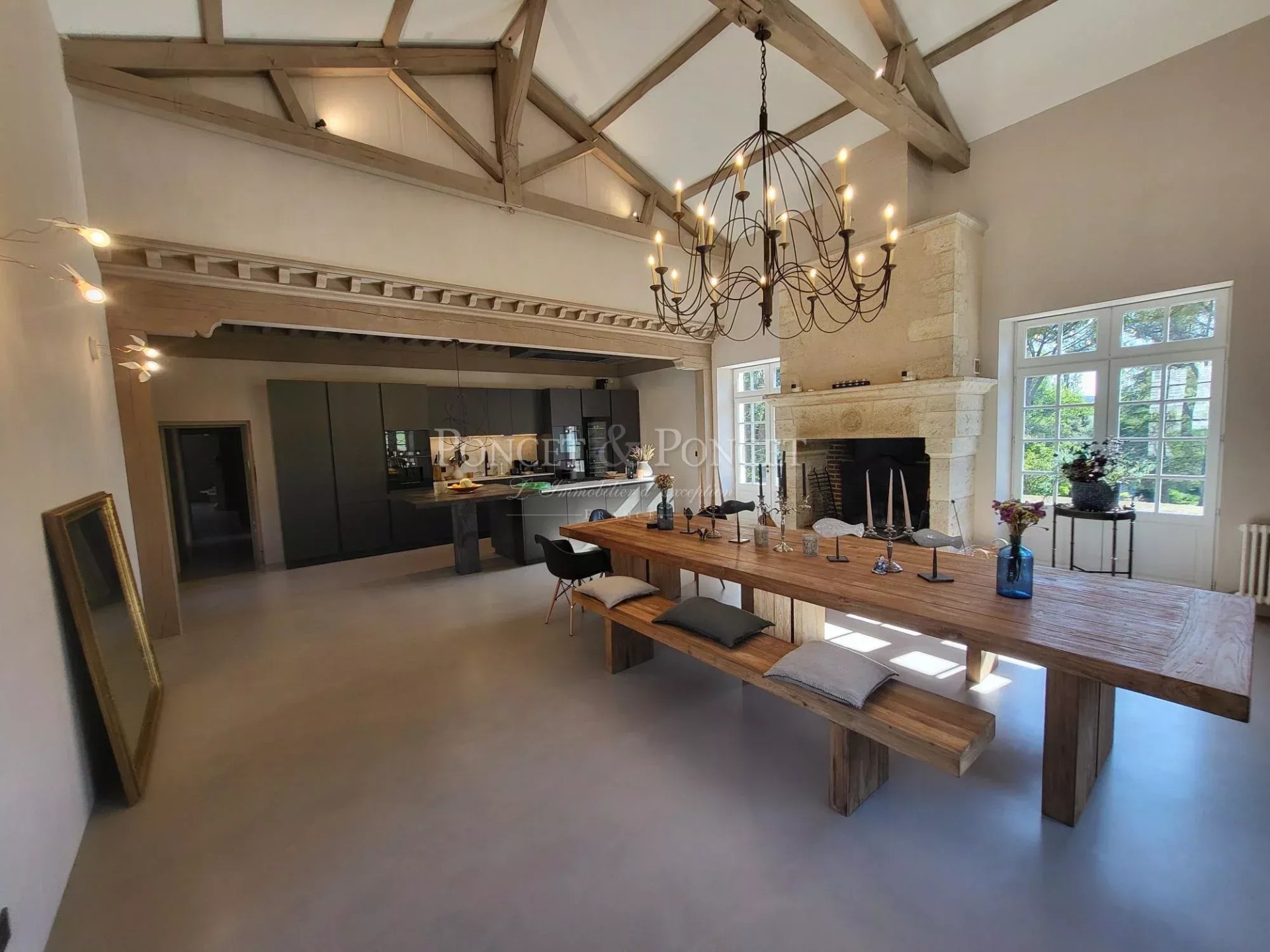 5 Bedroom Villa/Townhouse's Image 8