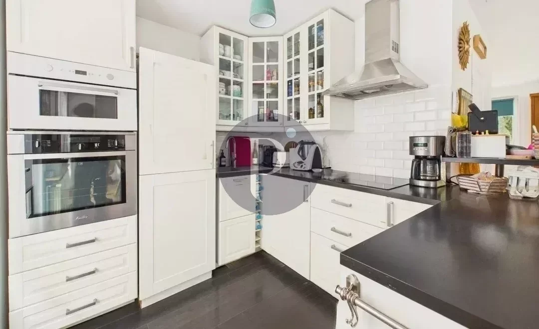 vente-maison-5-pieces-verrieres-le-buisson-86423391