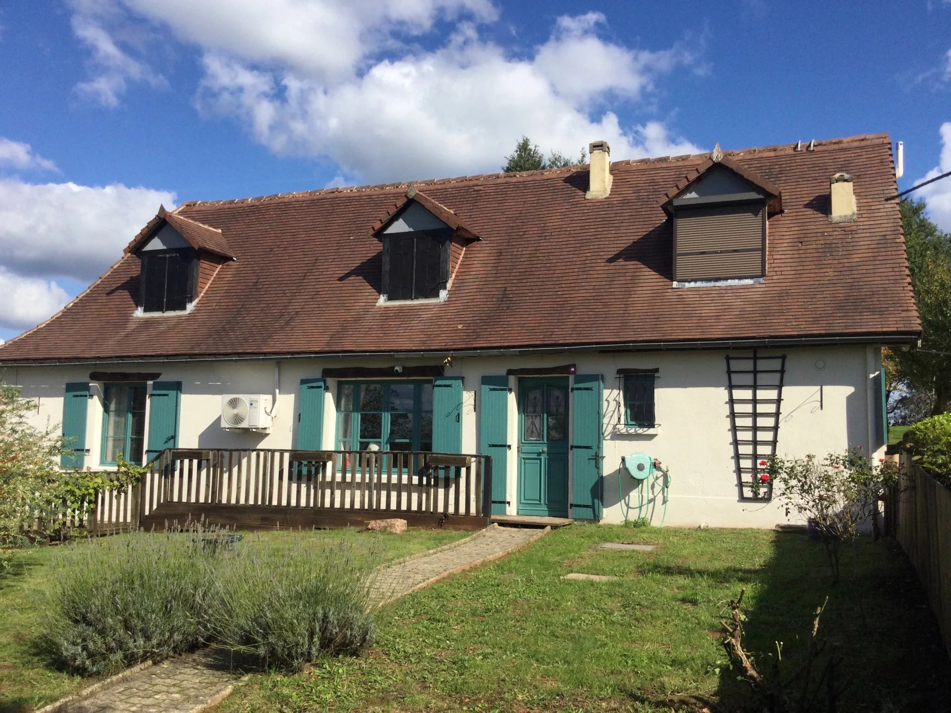 House in Hautefort - view 1