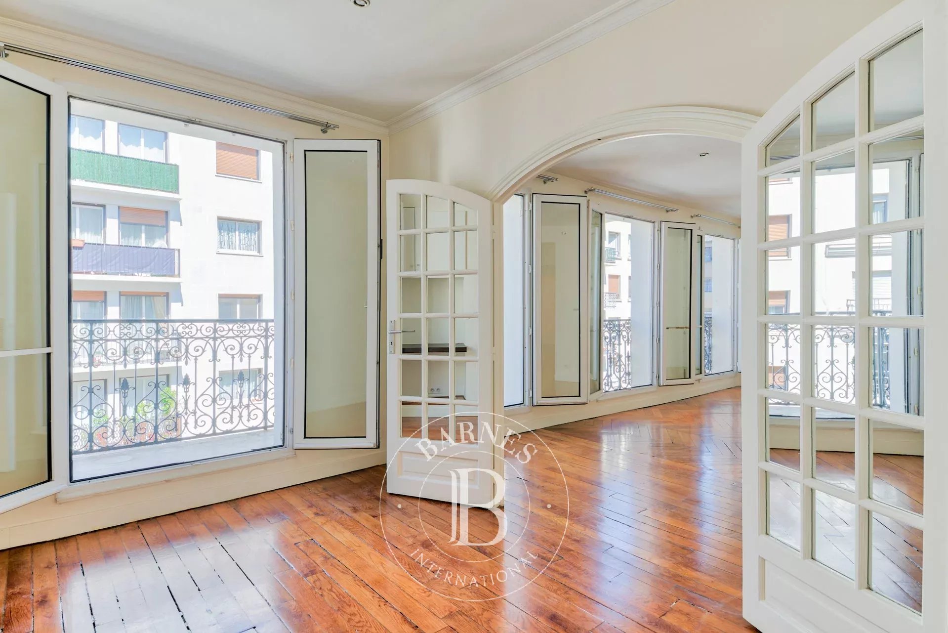 Paris 16 - Victor Hugo - Upper floor - 4 Bedrooms