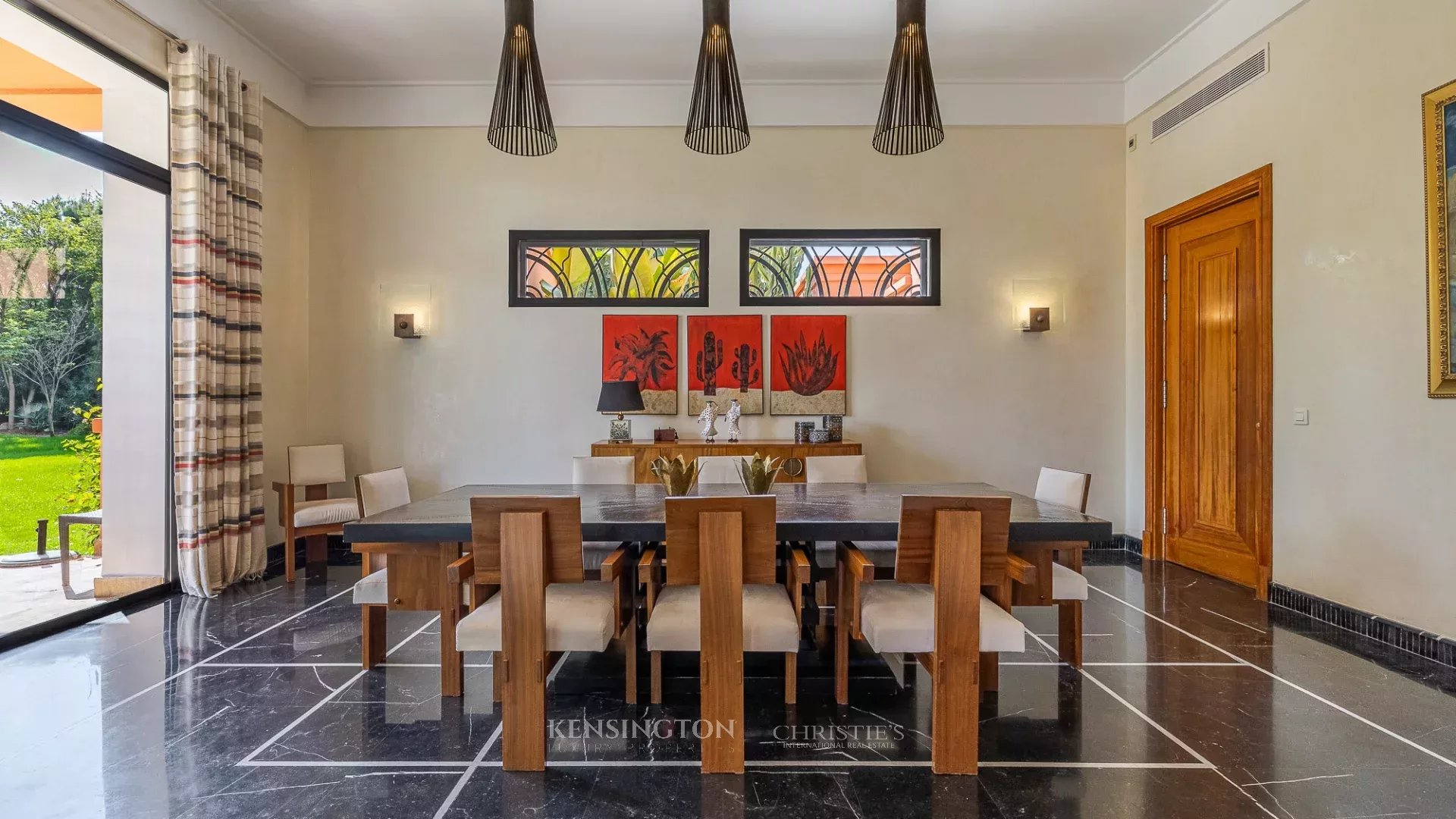 5 Bedroom Villa/Townhouse's Image 12