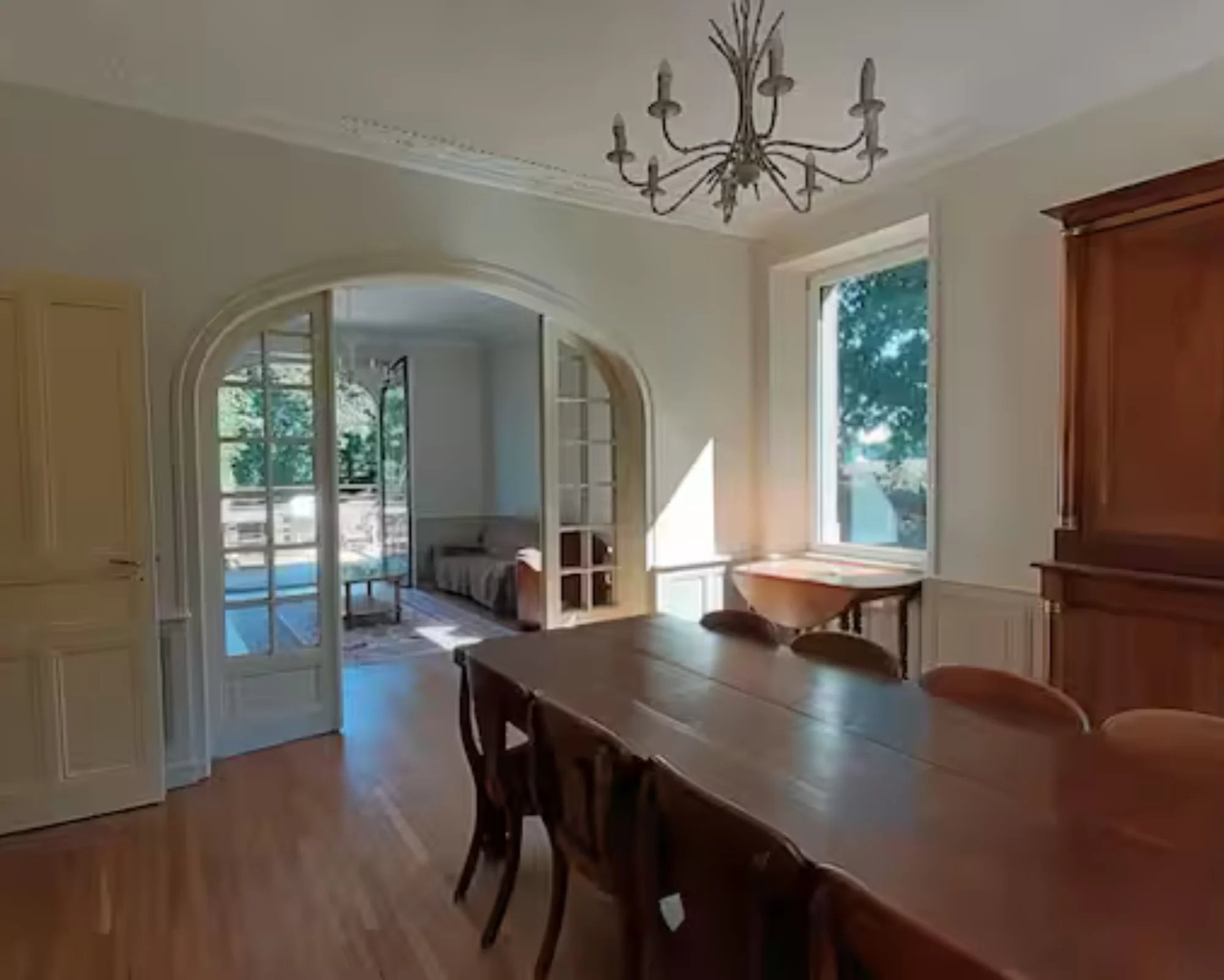 MANOIR FAMILIAL SUR LES BORDS DE RANCE.  7 min DINAN  –